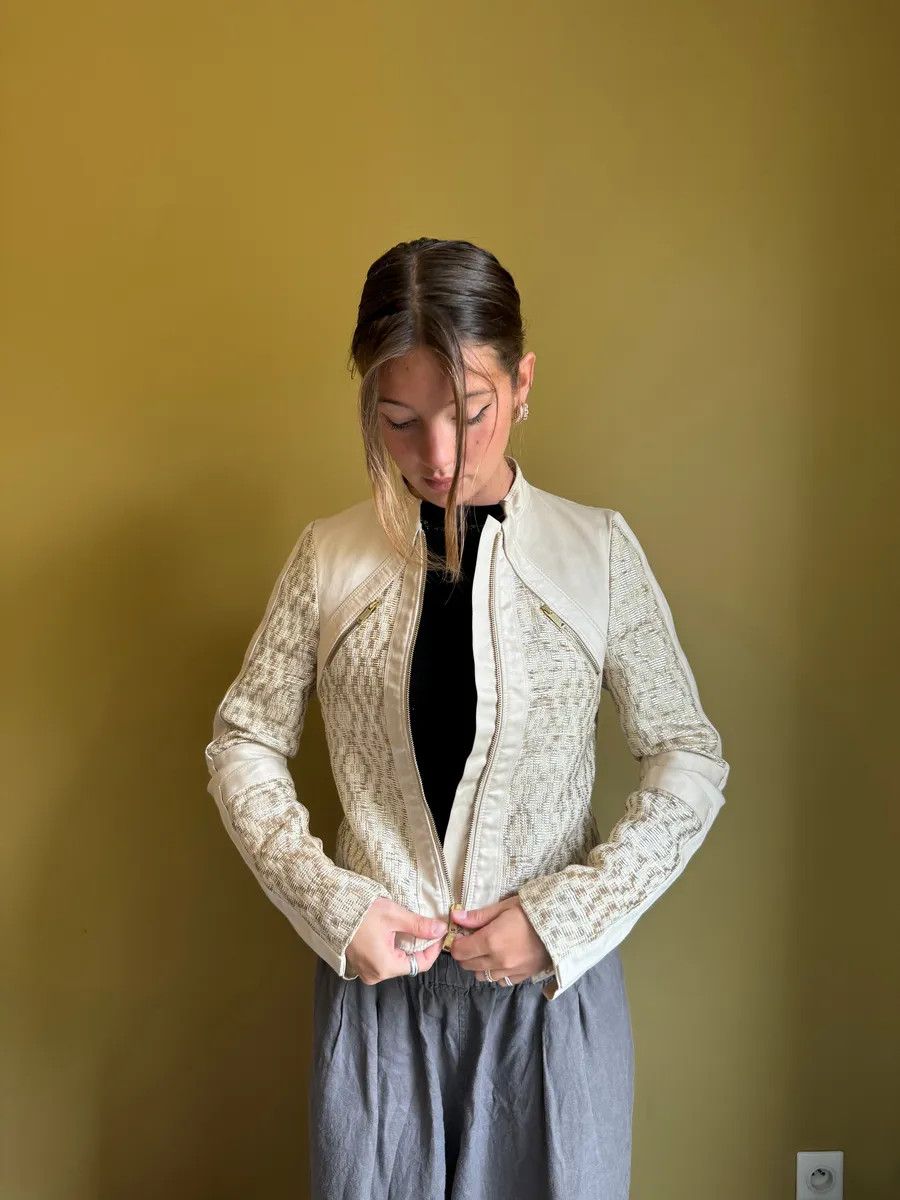Gucci SS2004 Gucci by Tom Ford Beige Nude Gabardine Jacket Size M / US 6-8 / IT 42-44 - 2 Thumbnail