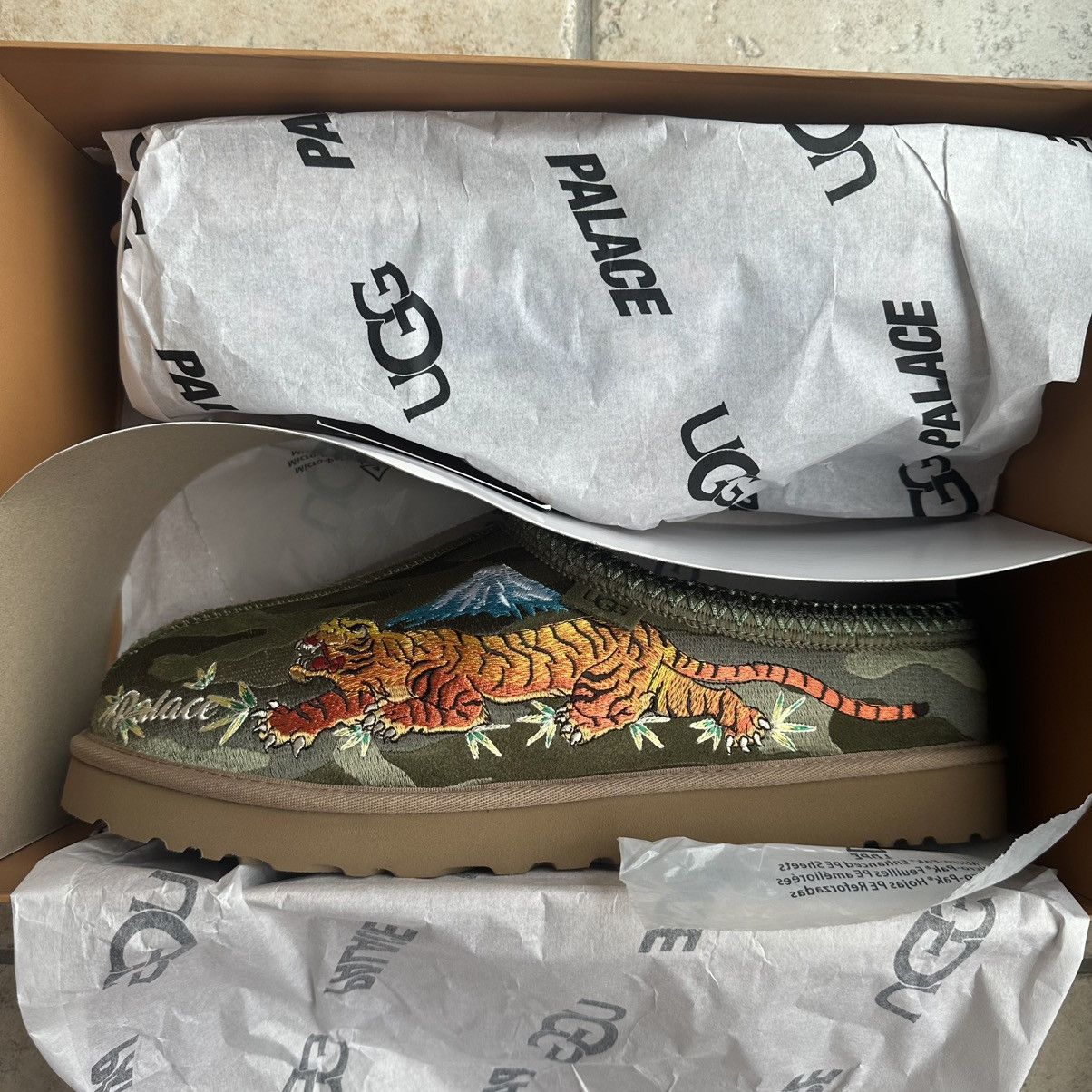 Palace Ugg Tasman Slipper Burnt Olive Camo Slip Ons