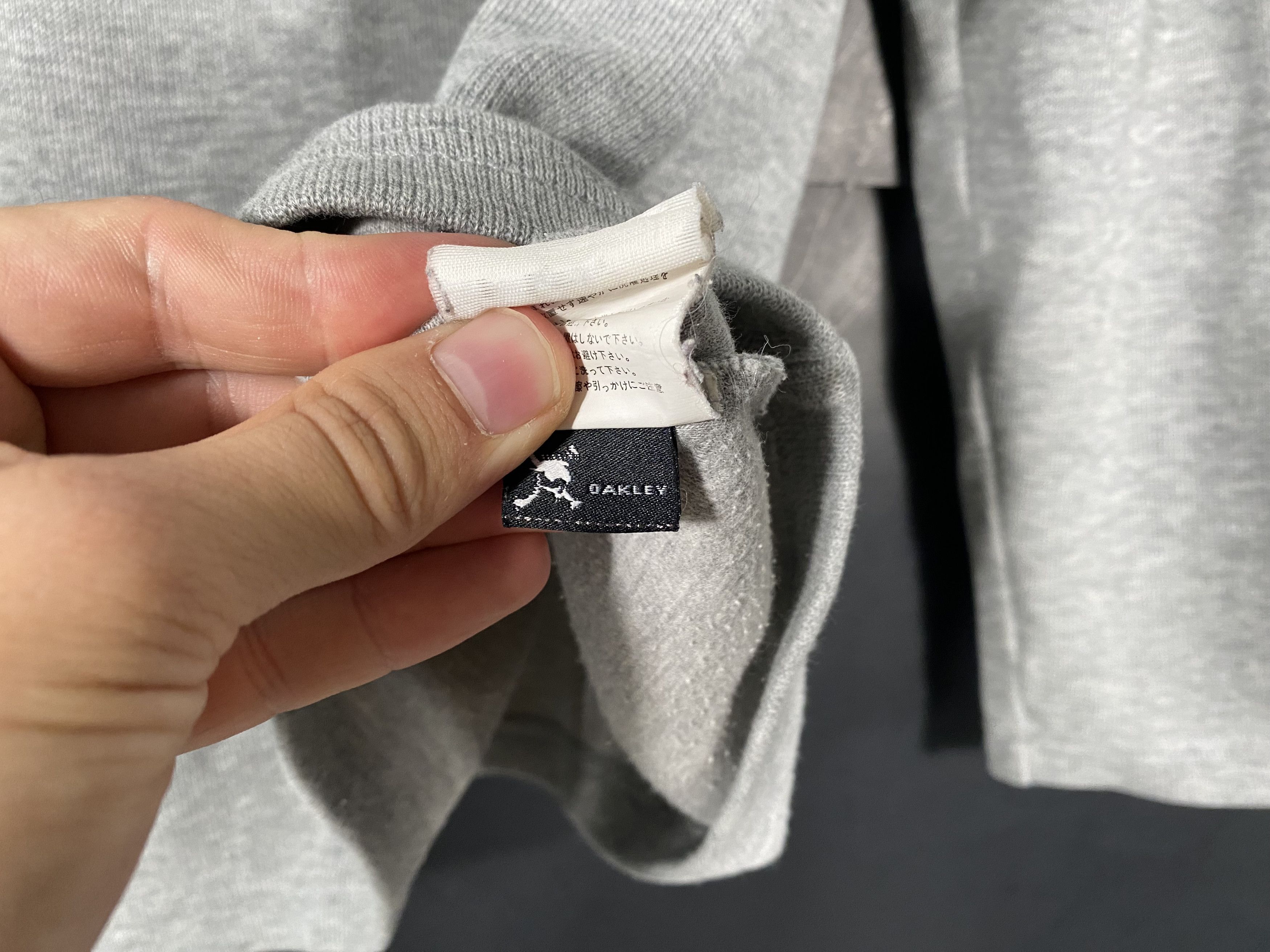 Oakley Y2K Oakley Scatter Skull Quarter Zip Sweater Gray Size US L / EU 52-54 / 3 - 7 Thumbnail