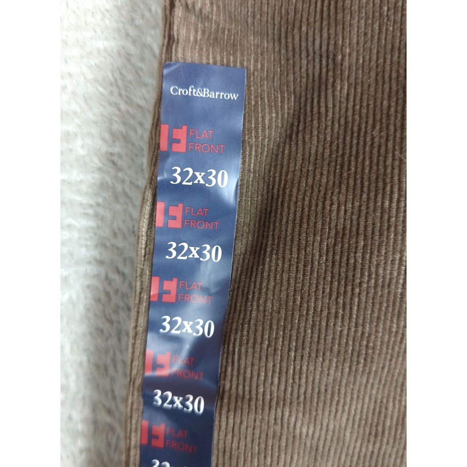 Croft & Barrow Croft & Barrow Corduroy Pants Mens 32x30 Brown Flat Front Flex Waist Classic Straight Leg Cotton NWOT Regular Rise Brown Charcoal? Size US 32 / EU 48 - 3 Thumbnail