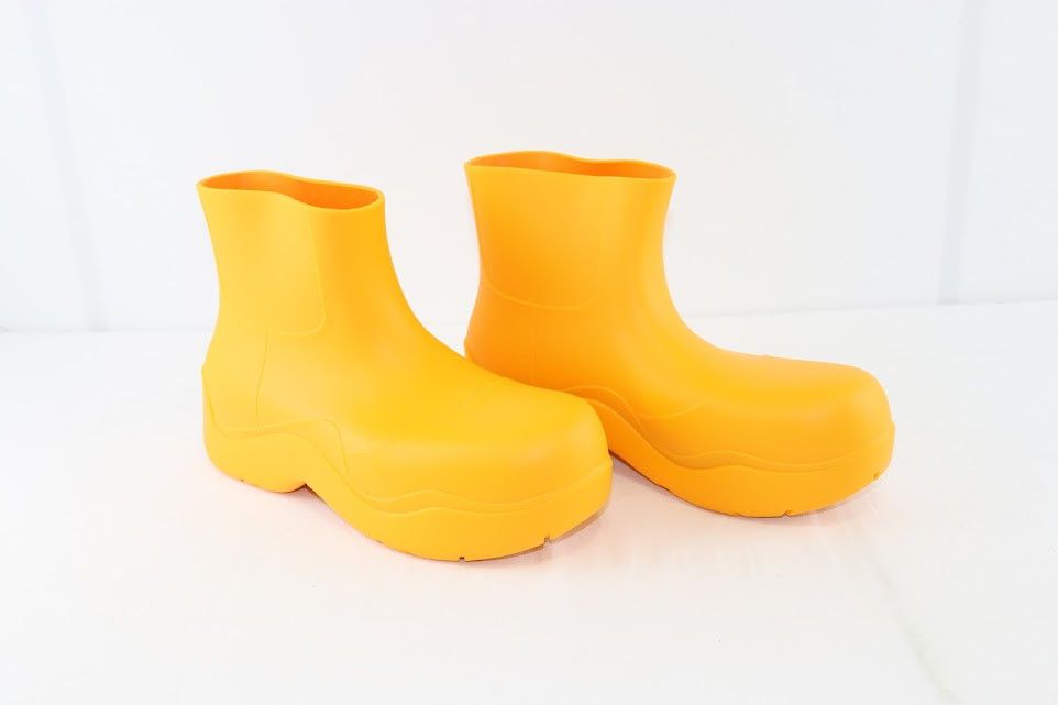 Bottega Veneta o1rshd1 Matt Rubber Puddle Ankle Boot in Tangerine Size US 9 / EU 42 - 5 Thumbnail