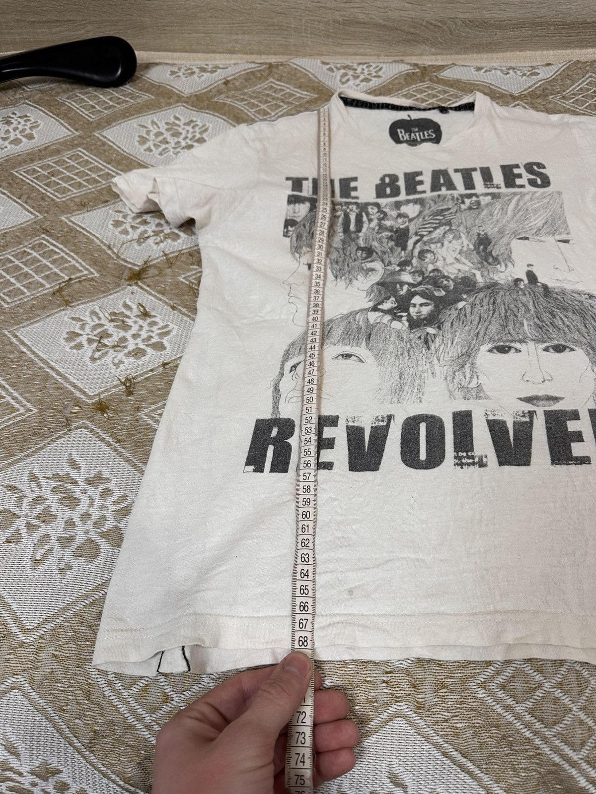 Apple 🔥 The Beatles Revolver Art T Shirt Rock Band Apple Vintage Size US M / EU 48-50 / 2 - 13 Thumbnail