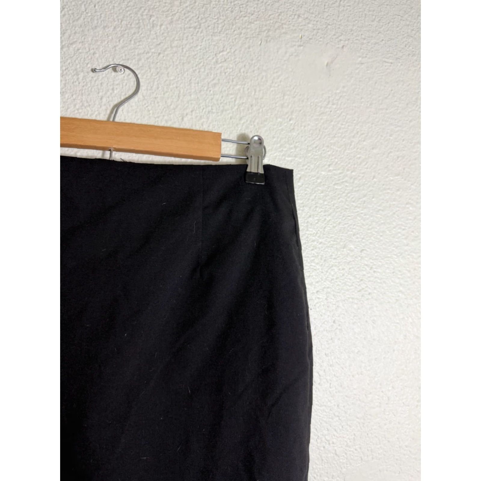 Banana Republic Banana Republic Skirt Women 8 Black Polyester Knee Length Straight Pencil 30x21 Regular Mens Womens Girls Size 30" / US 8 / IT 44 - 3 Thumbnail
