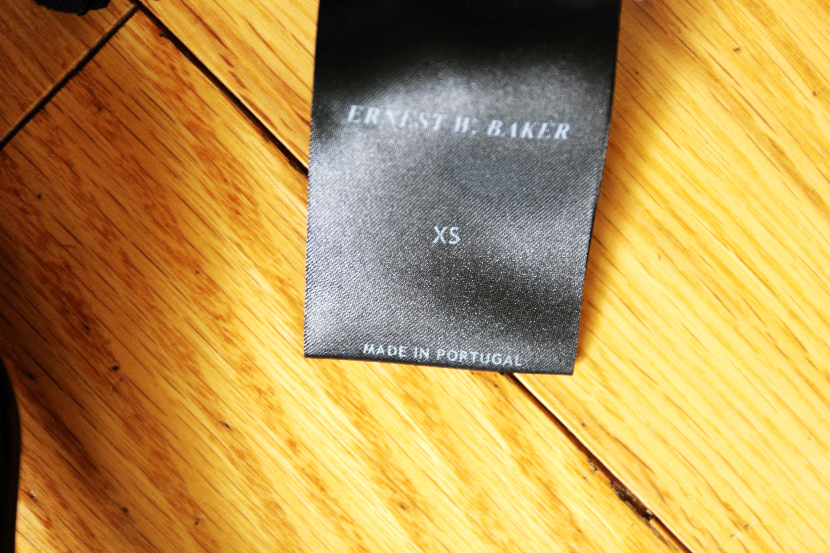 Ernest W. Baker BNWT SS25 ERNEST W. BAKER PIN STRIPE SPORT SHORTS XS Size US 28 / EU 44 - 9 Thumbnail
