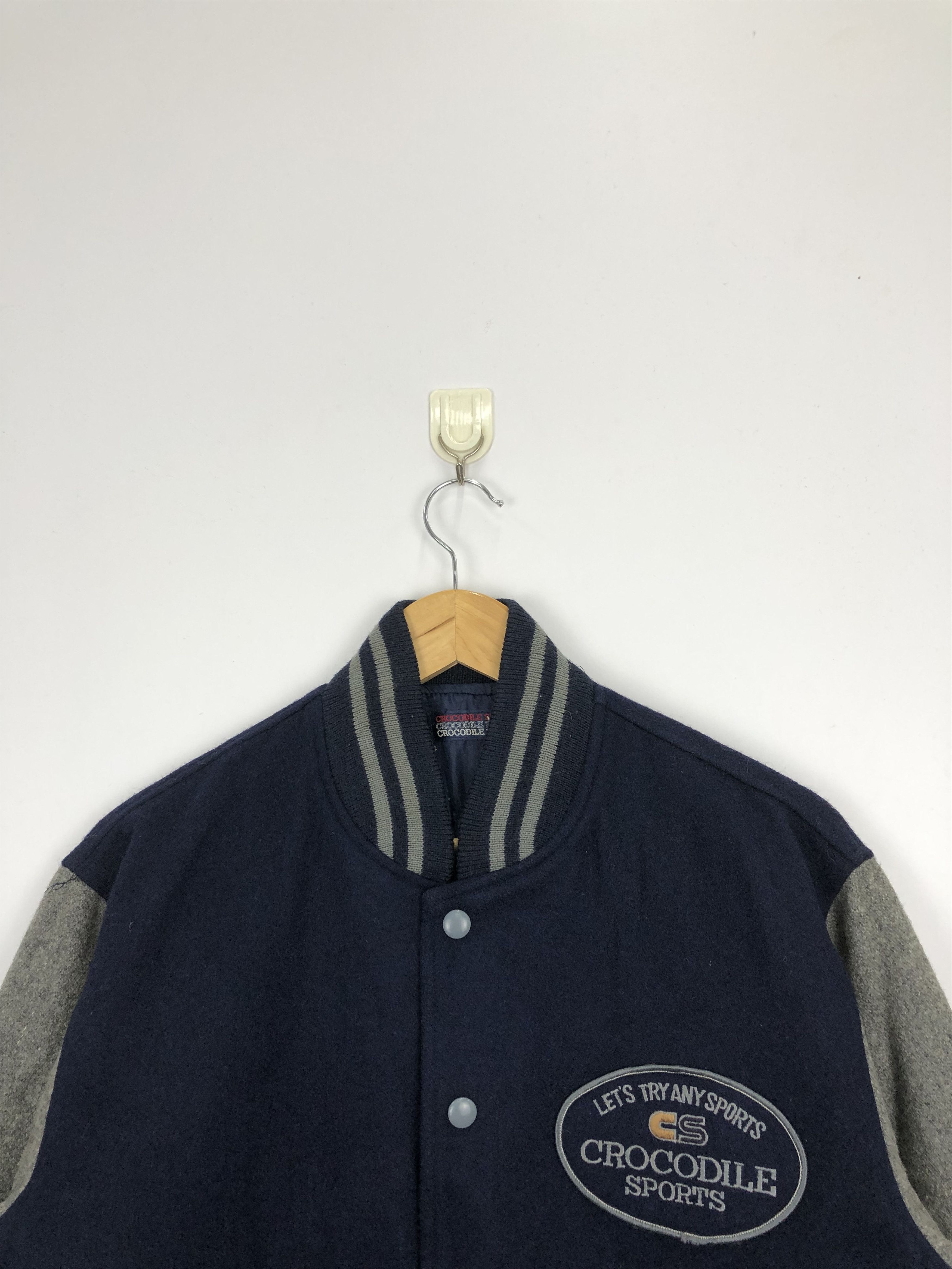 Japanese Brand Vintage Crocodile Wool Varsity Jacket Embroidered Logo V0360 Size US M / EU 48-50 / 2 - 2 Thumbnail