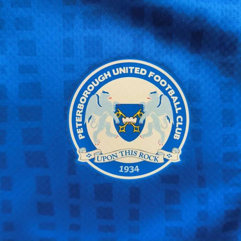 Puma Peterborough United 2022-23 home #2 football jersey size M Size US M / EU 48-50 / 2 - 3 Thumbnail