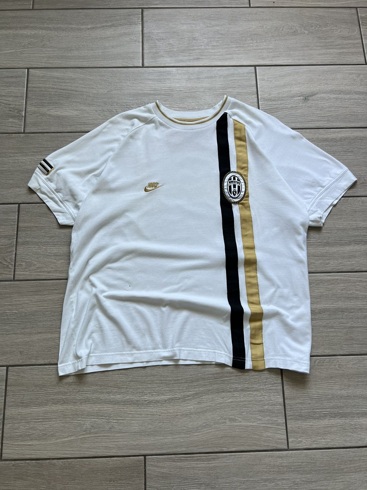 Vintage 🇮🇹 Vintage 00’s Juventus Nike Jersey T-Shirt rare retro hype Size US XL / EU 56 / 4 - 2 Thumbnail