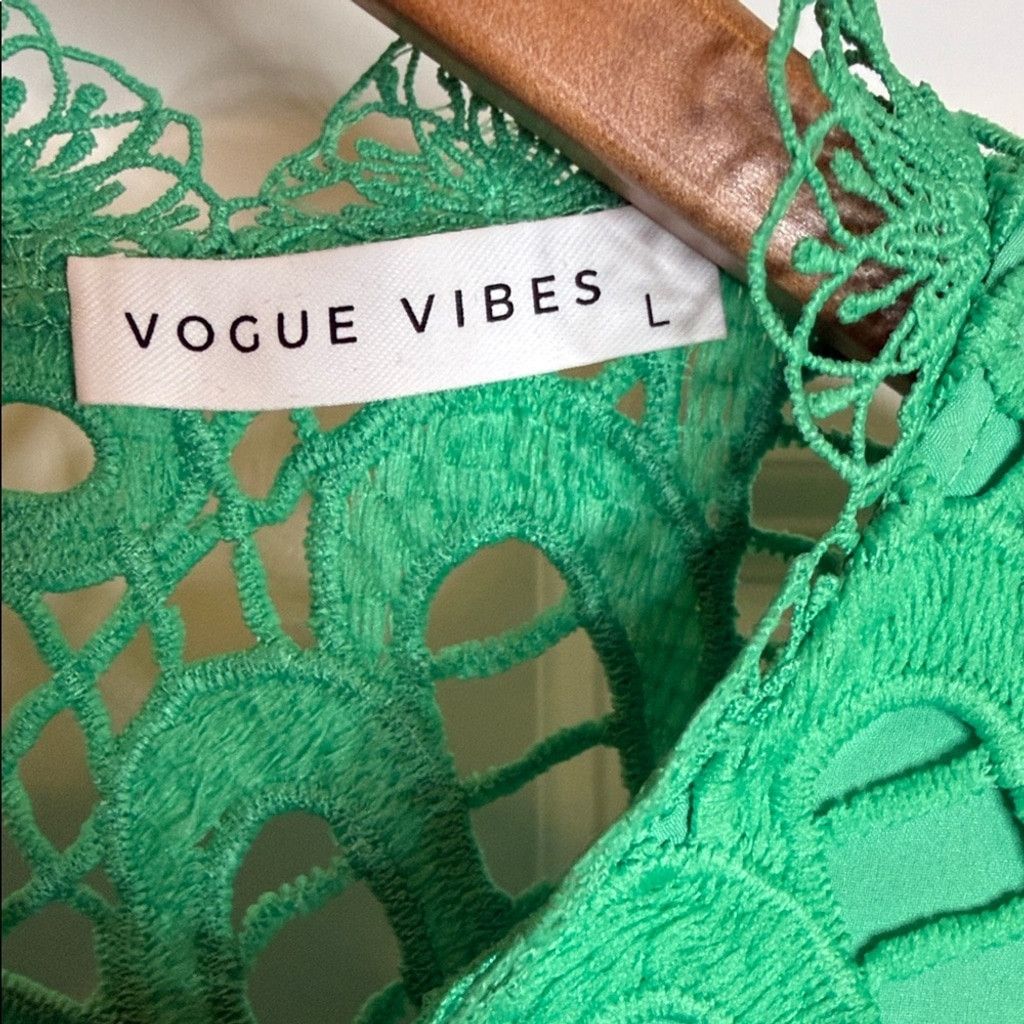 Other Vogue Vibes green crop puffy sleeve floral blouse top sz Lg Size L / US 10 / IT 46 - 5 Thumbnail