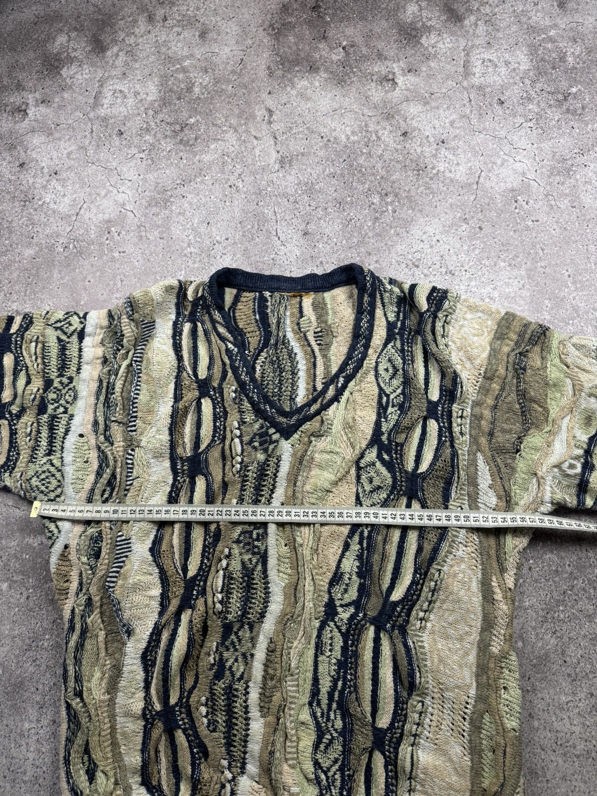 Japanese Brand Vintage Avantgarde Coogi Style Knit Sweater V neck Y2K Japan Size US M / EU 48-50 / 2 - 6 Thumbnail