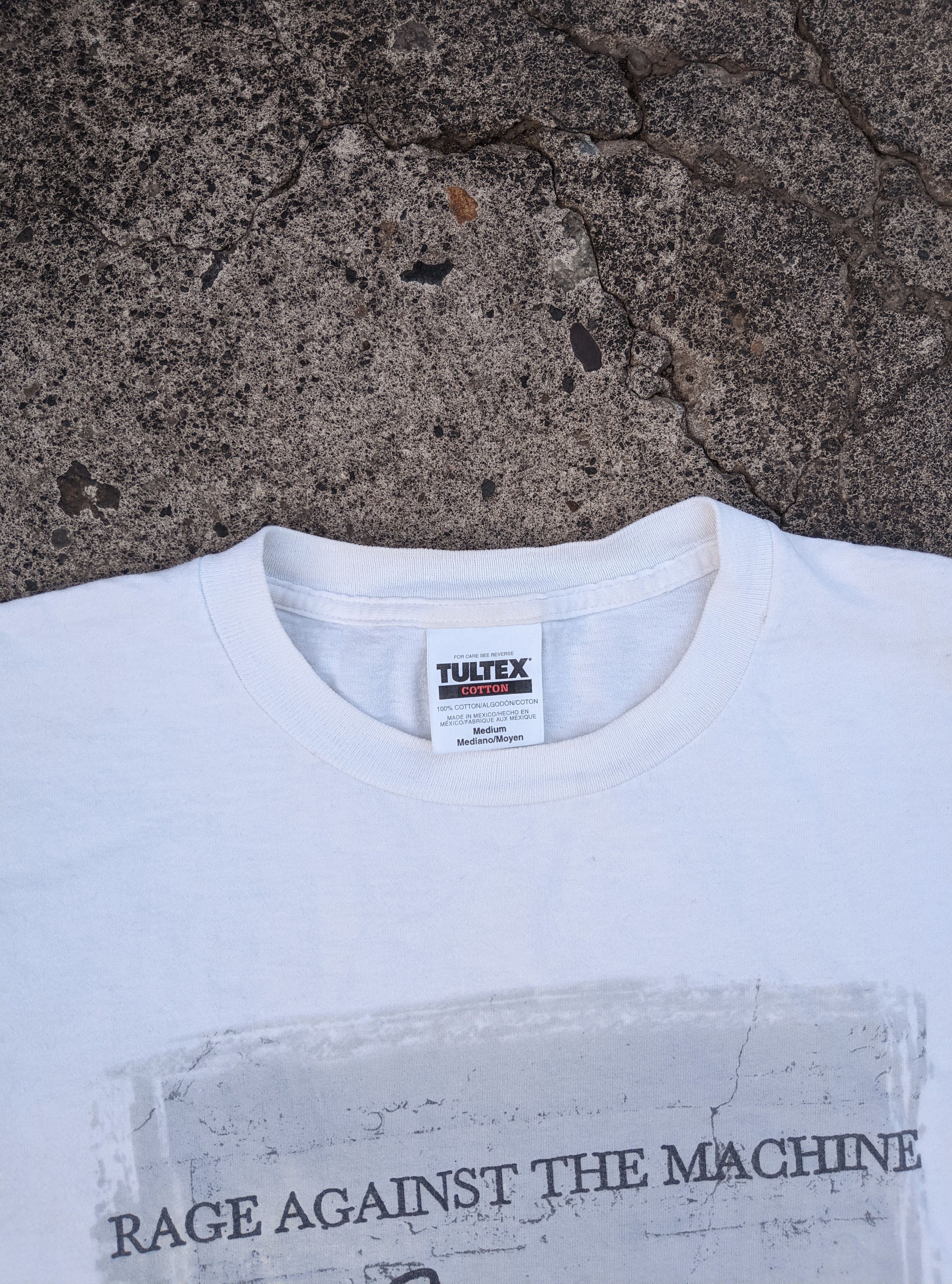 Band Tees Vintage 1999 rage against the machine battle of los angeles Size US M / EU 48-50 / 2 - 4 Thumbnail