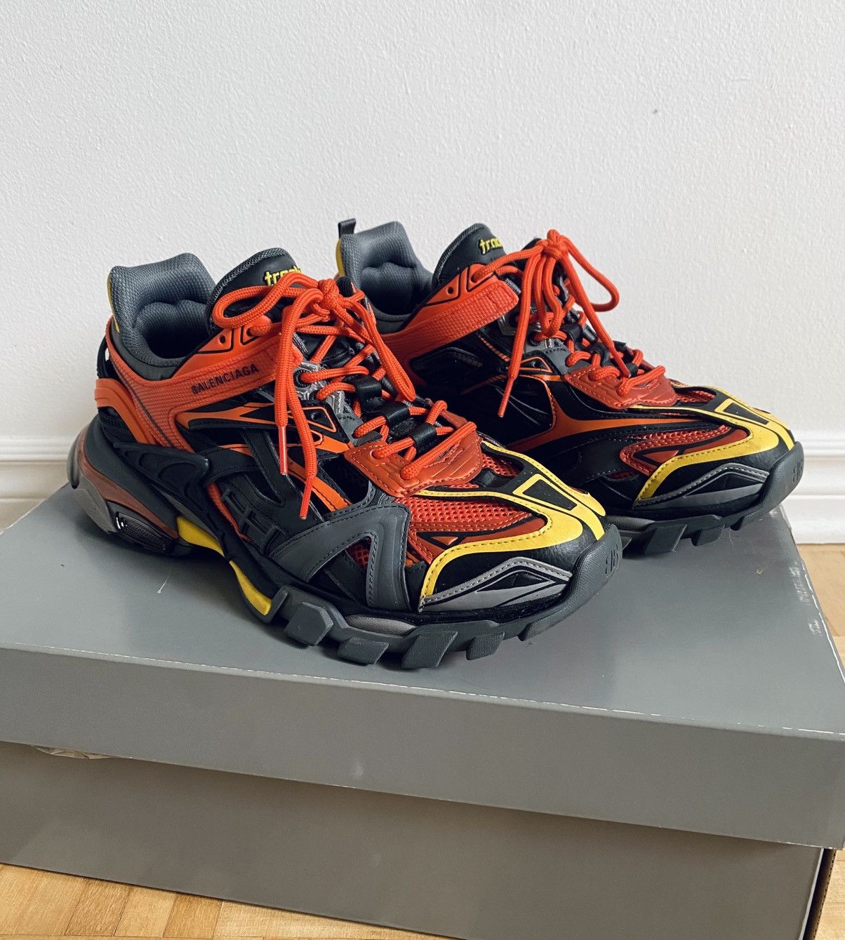 鯖*様 BALENCIAGA Track 2 ※再出品 未使用品Balenciaga Track.2 トラック2スニーカー - メルカリ