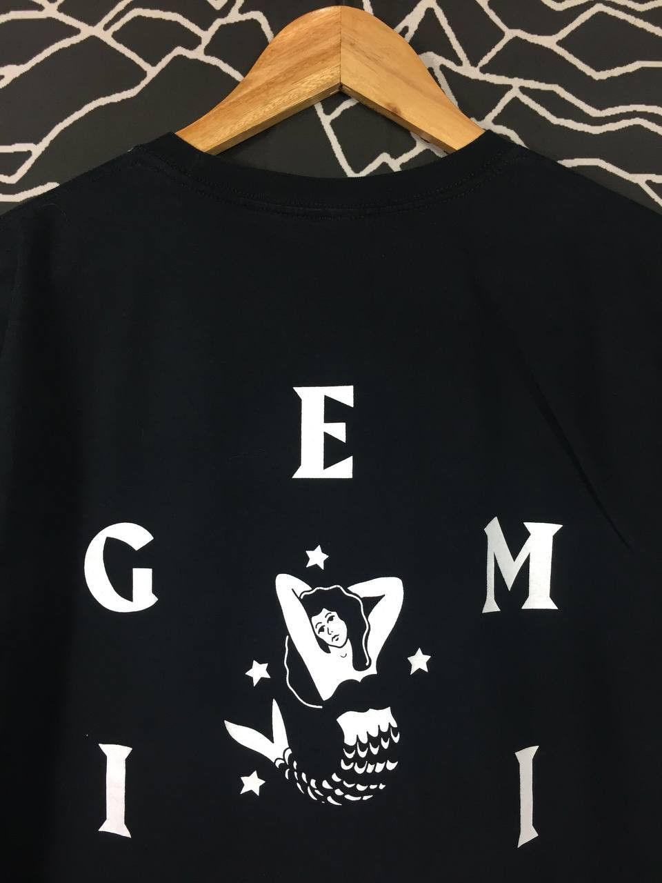 Band Tees × Rap Tees × Vintage Macklemore American Rapper Gemini Studio Album Tee Size US M / EU 48-50 / 2 - 5 Thumbnail