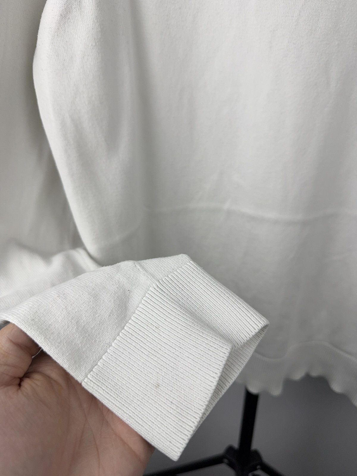 Hugo Boss Luxury HUGO BOSS Minimal Logo Off White Red Tag Sweatshirt M Size US S / EU 44-46 / 1 - 12 Thumbnail