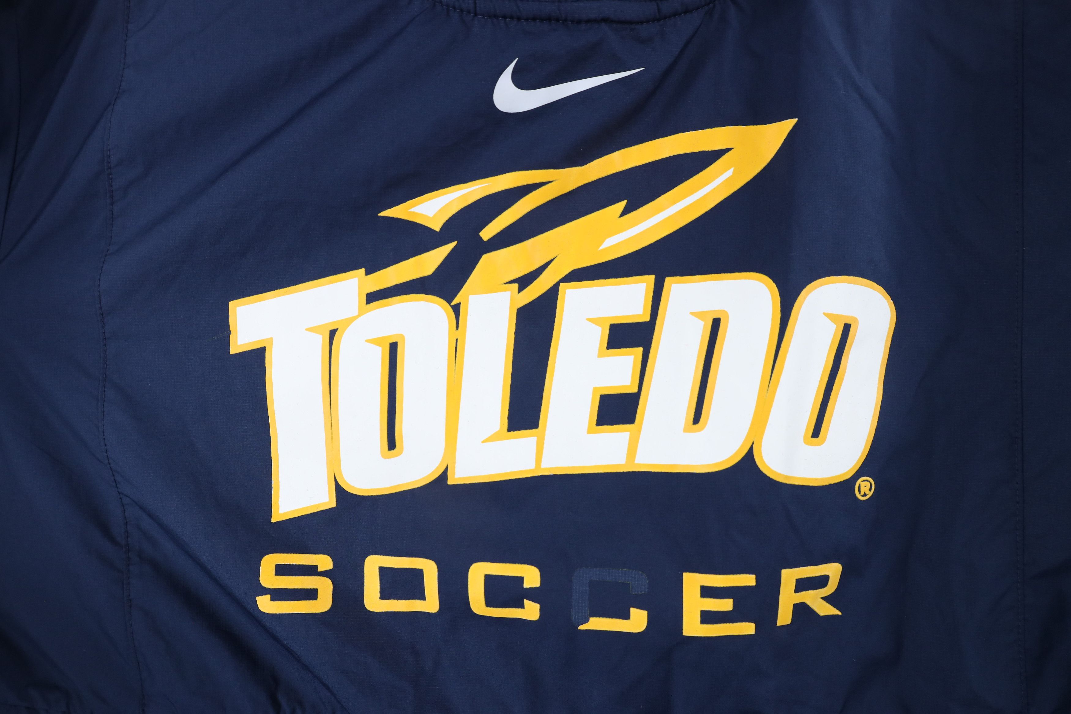 Nike × Vintage Nike Issued University of Toledo Soccer Hooded Jacket Blue Size US M / EU 48-50 / 2 - 6 Thumbnail