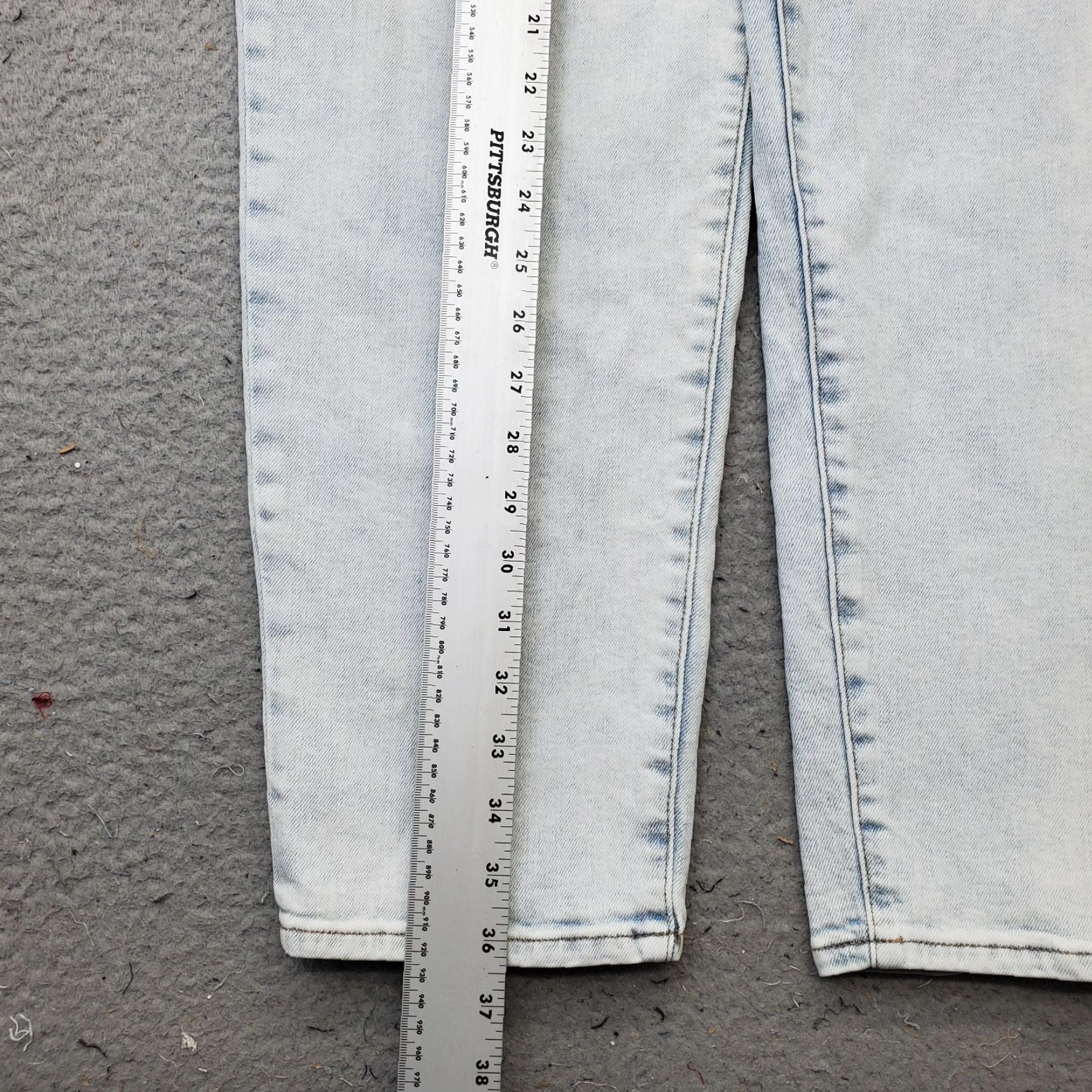 Express Express Womens 8 Jeans Boyfriend Light Wash Mid Rise 27" Inseam 5-Pocket Denim Cotton Straight Leg Size 30" / US 8 / IT 44 - 3 Thumbnail