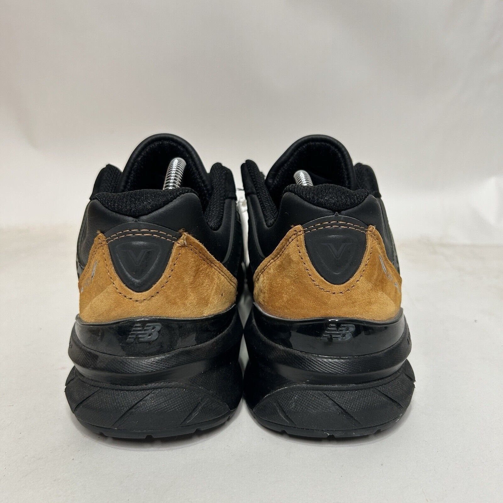 New Balance New Balance Shoes 990v5 Made in USA “Black Tan” 2024 Size US 11 / EU 44 - 4 Thumbnail