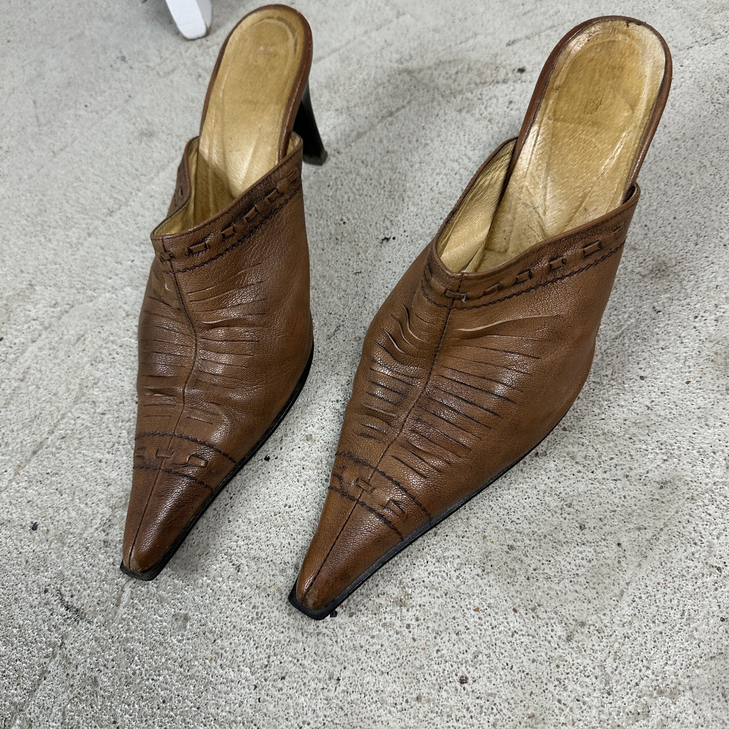 Vintage Vintage Y2K Avant Garde Leather Mules Size US 9 / IT 39 - 6 Thumbnail