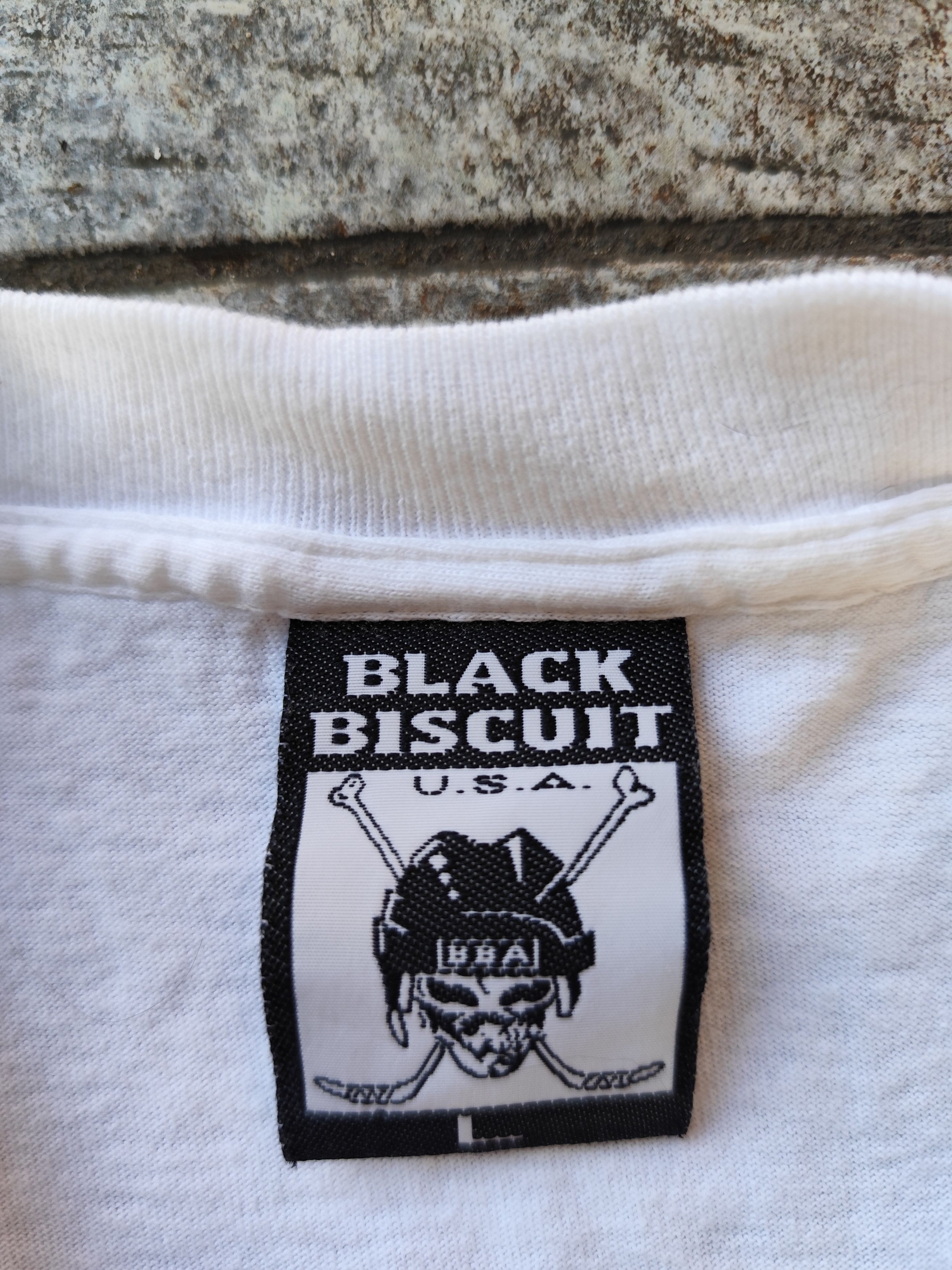 NHL Vintage 90s t shirt black biscuit hockey Size US L / EU 52-54 / 3 - 7 Thumbnail
