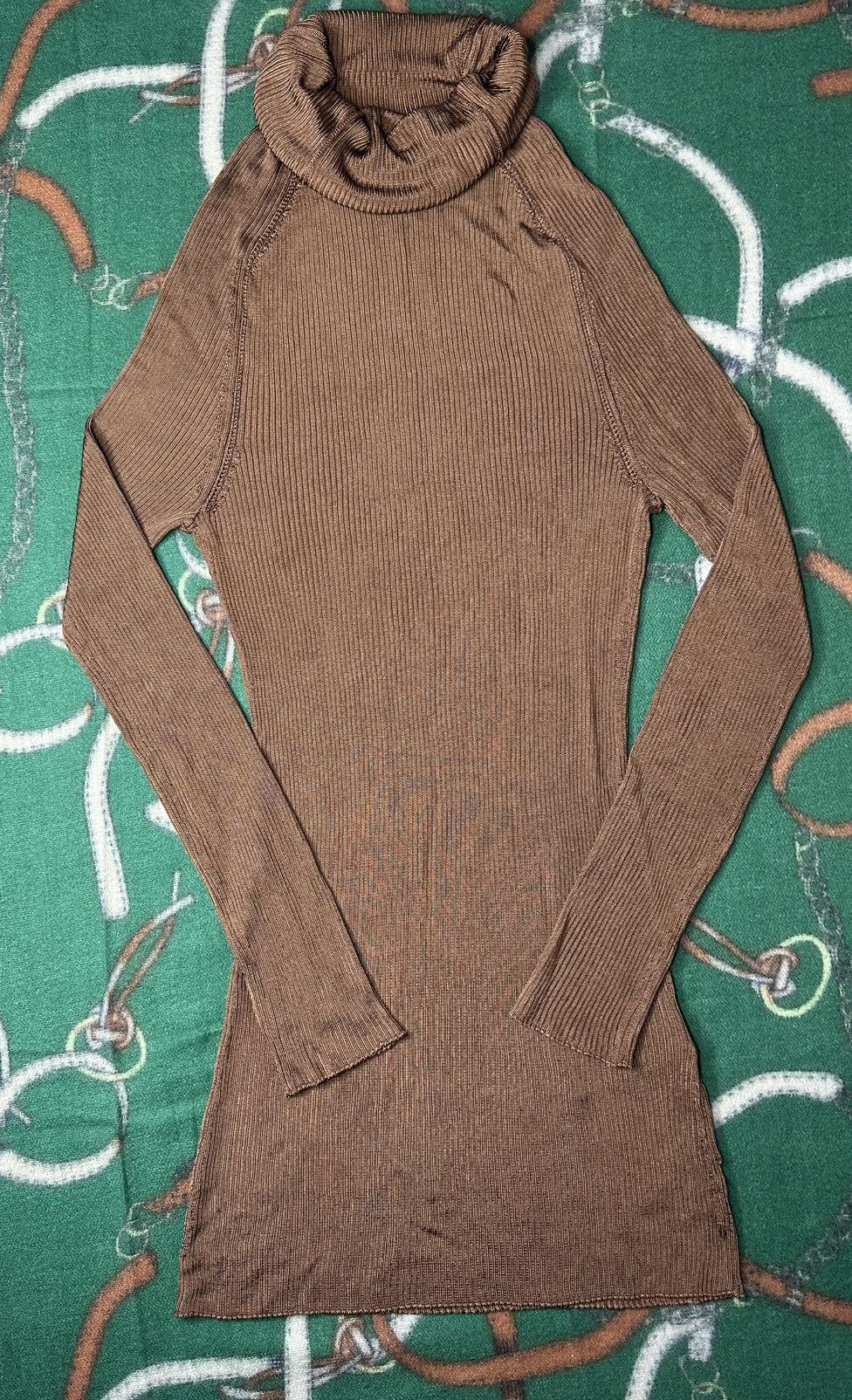 Victoria Beckham Victoria Beckham Ribbed Turtleneck Long Sleeve Top Size XL Size XL / US 12-14 / IT 48-50 - 1 Thumbnail