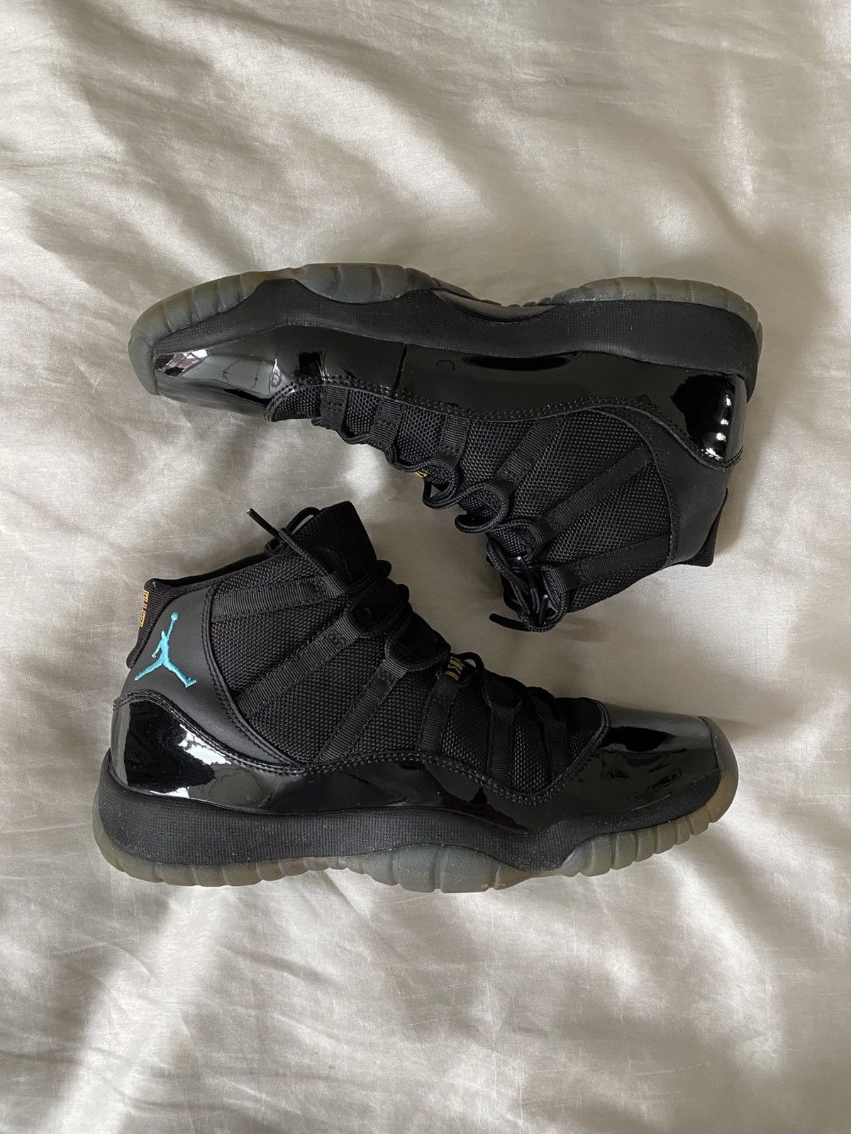 Jordan Brand × Nike Air Jordan XI Gamma Blue (GS) Size US 7 / EU 40 - 1 Thumbnail
