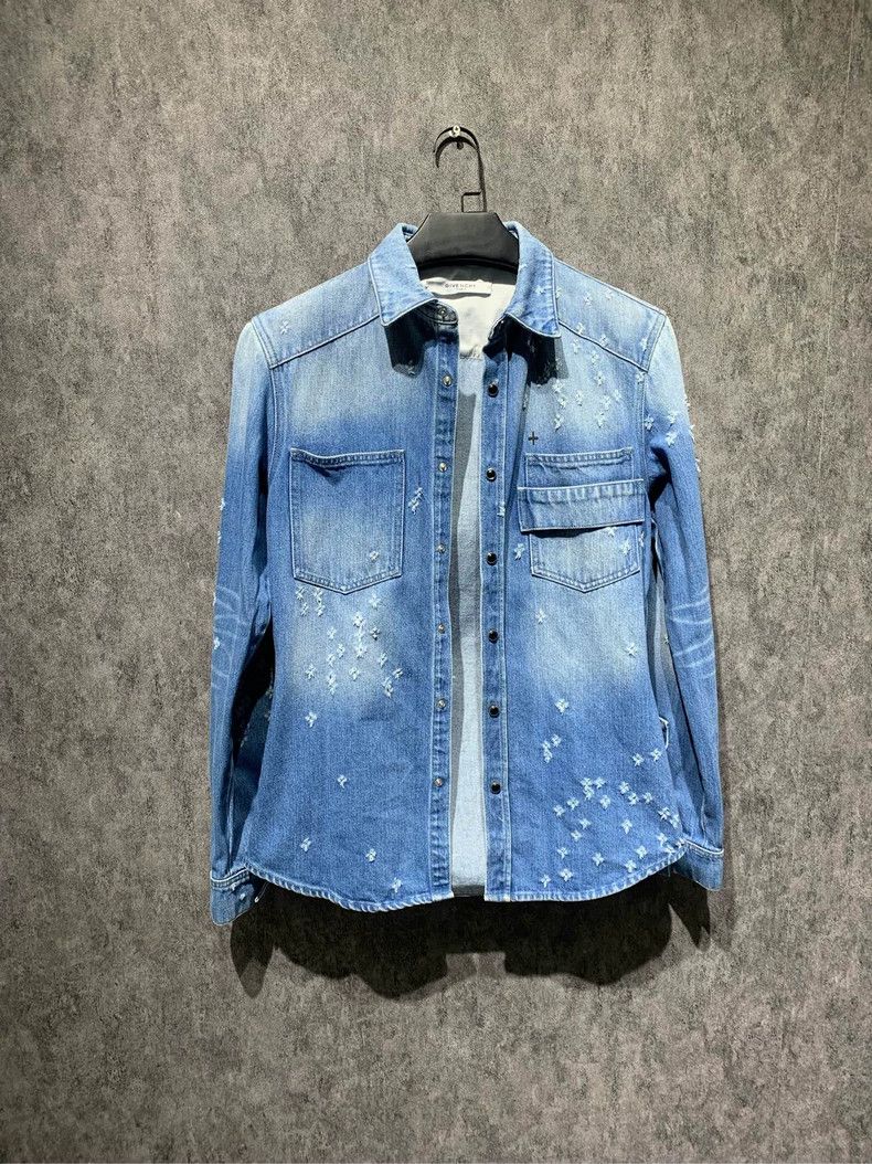 Givenchy Givenchy Distressed Denim Jacket 2506-Nextarrow Size US S / EU 44-46 / 1 - 5 Thumbnail