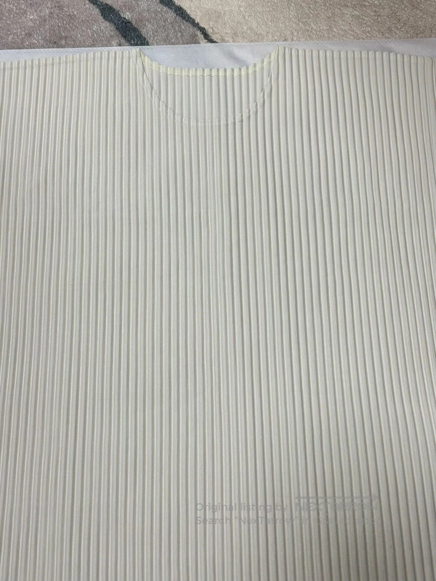 Homme Plisse Issey Miyake Issey Miyake Homme Plisse Short Sleeve T. Size US M / EU 48-50 / 2 - 2 Thumbnail