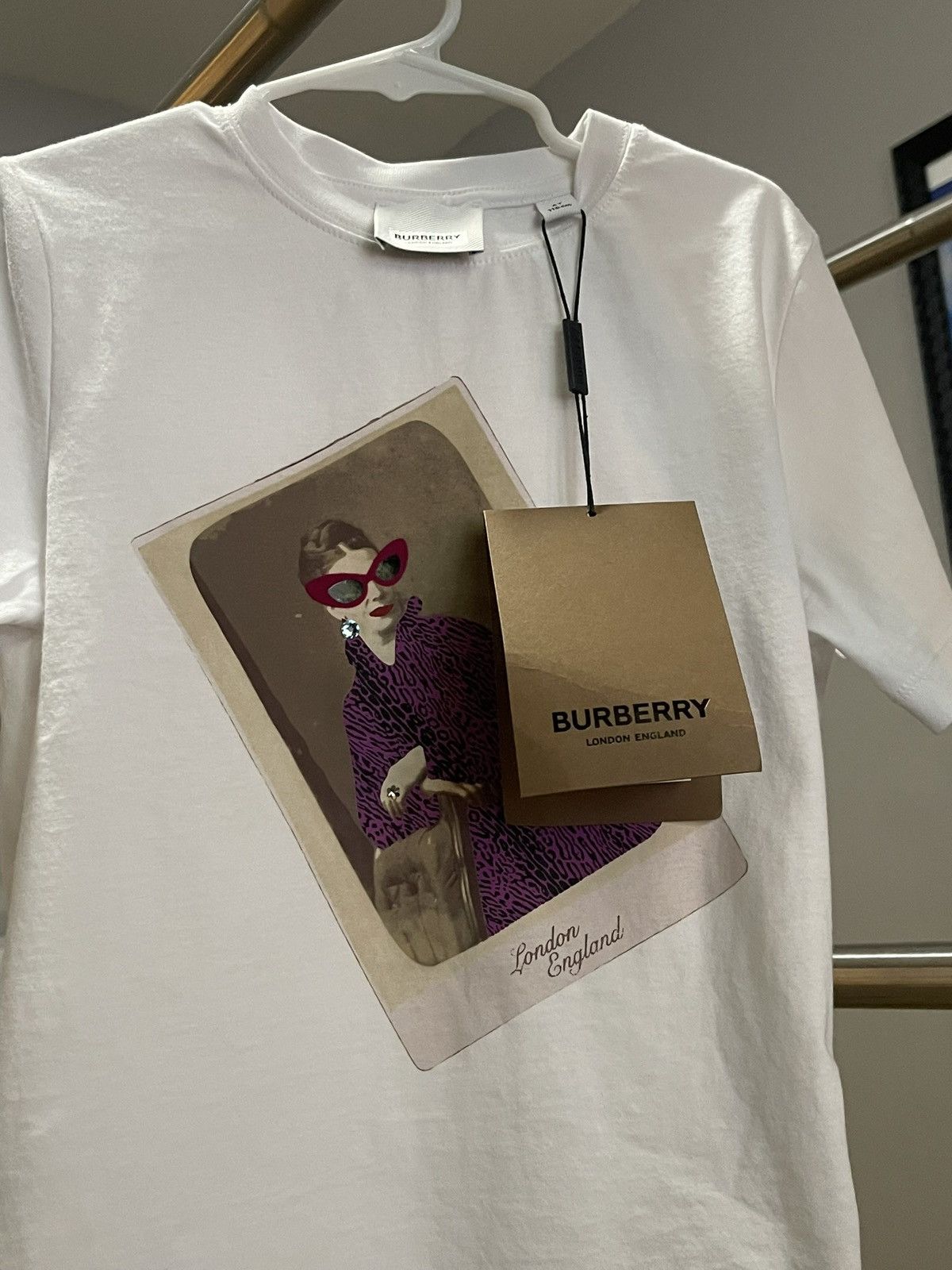 Burberry London England Children’s T Shirt Size XS / US 0-2 / IT 36-38 - 9 Thumbnail