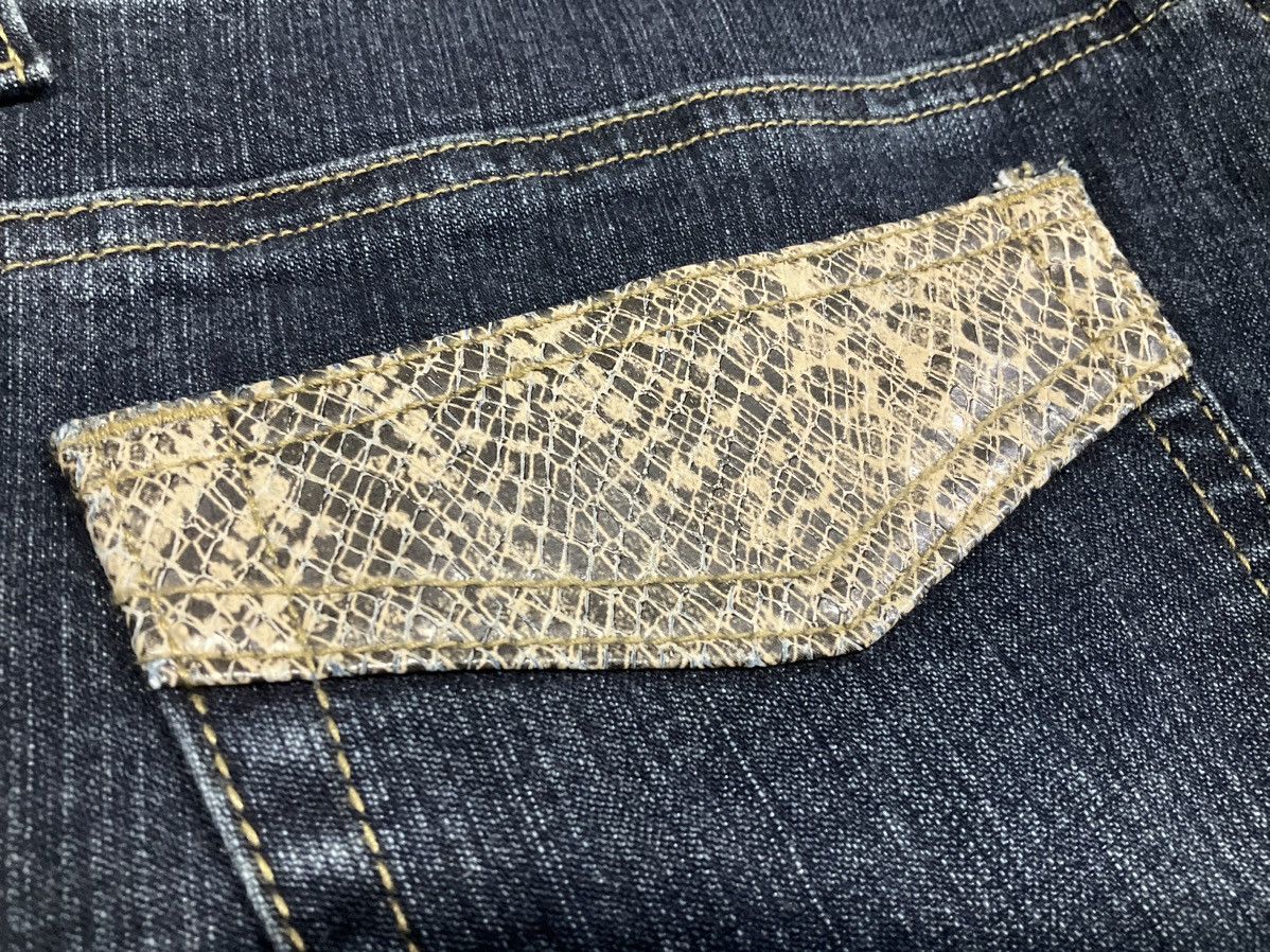 If Six Was Nine × Japanese Brand × Le Grande Bleu (L.G.B.) 🔥Sick Y2K Oririn Flared Denim Snakeskin Pockets Size US 30 / EU 46 - 3 Thumbnail