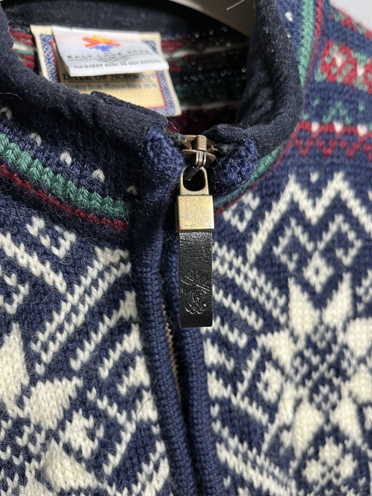 Dale Of Norway dale of norway salt lake 2002 olympic sweater wool full zip Size US M / EU 48-50 / 2 - 5 Thumbnail