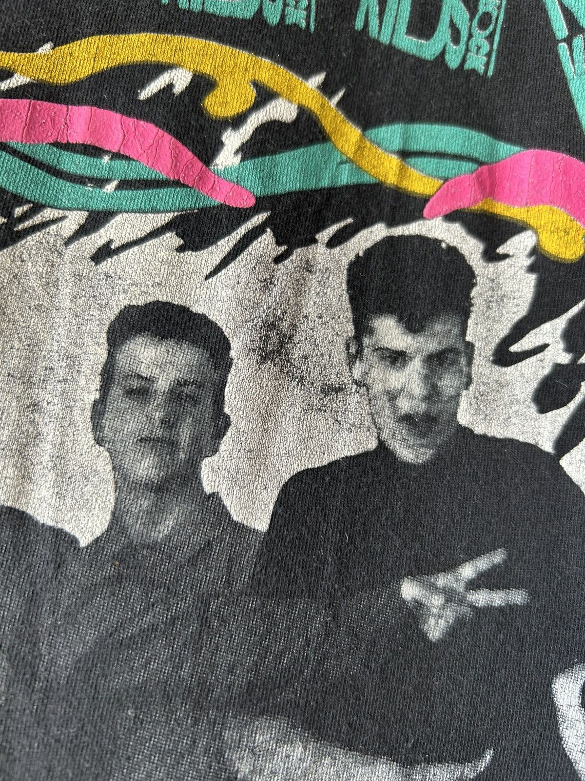 Band Tees VINTAGE New Kids On The Block 1989 pop hip hop rap t-shirt Size US L / EU 52-54 / 3 - 5 Thumbnail