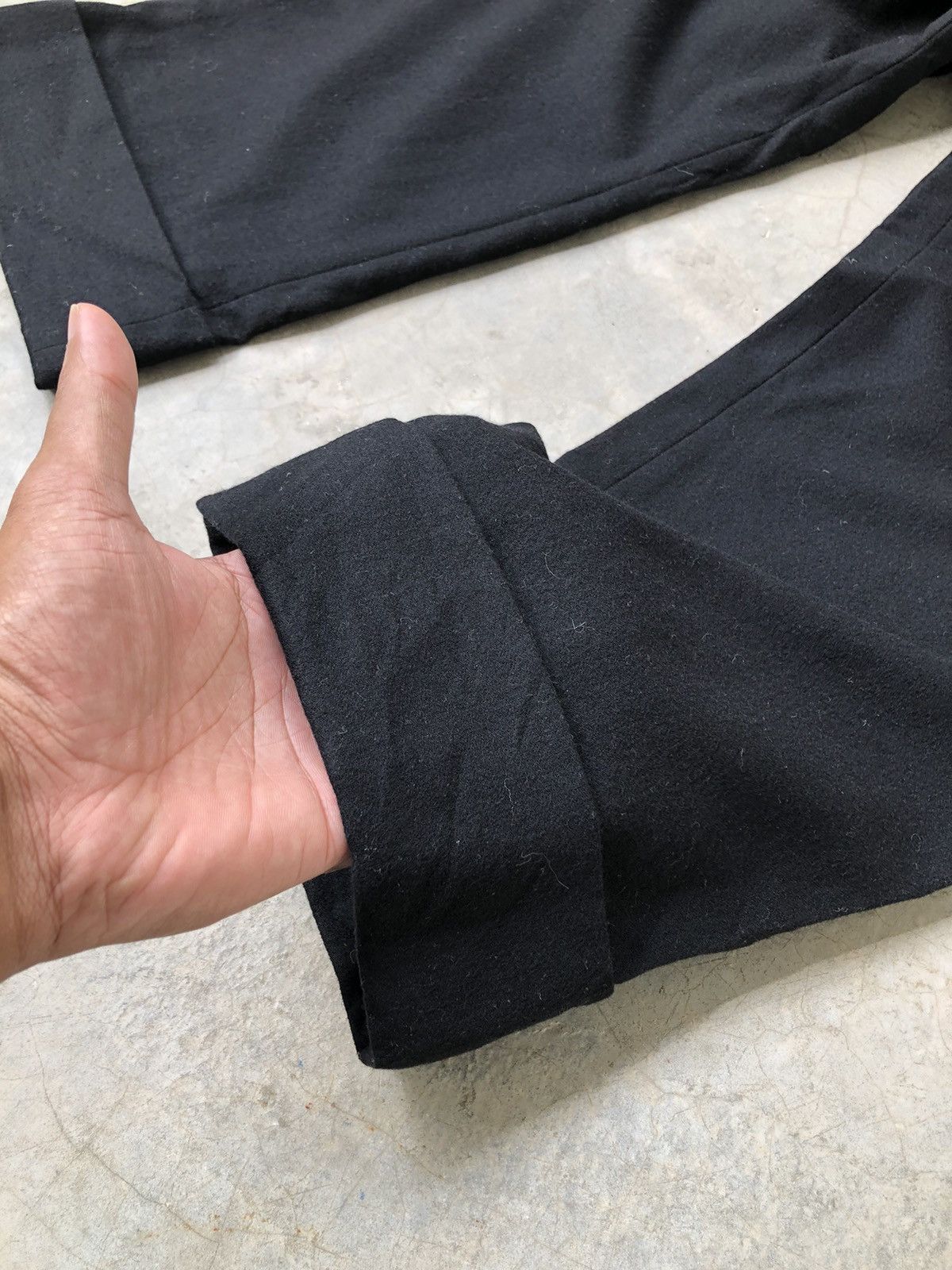 Yohji Yamamoto Yohji Yamamoto Y’s Wool Cropped 3 Quarter Fold Wool Pant Size US 30 / EU 46 - 8 Thumbnail