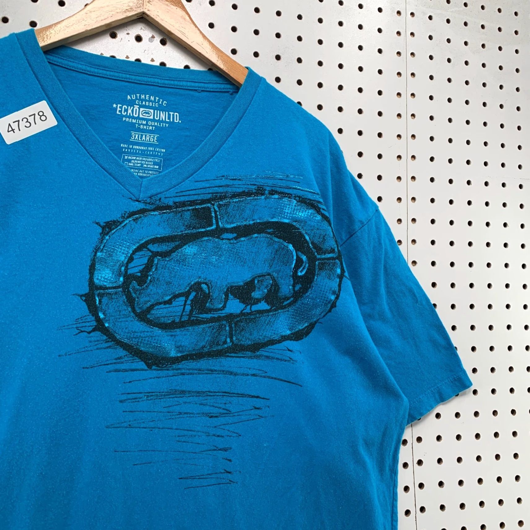 Ecko Unltd. VINTAGE Ecko Unltd T Shirt Mens 3XL Blue Graffiti Rhino V Neck Hip Hop Shirt Mens 3XL Blue Graffiti Rhino V Neck Hip Hop Size US XXL / EU 58 / 5 - 6 Thumbnail