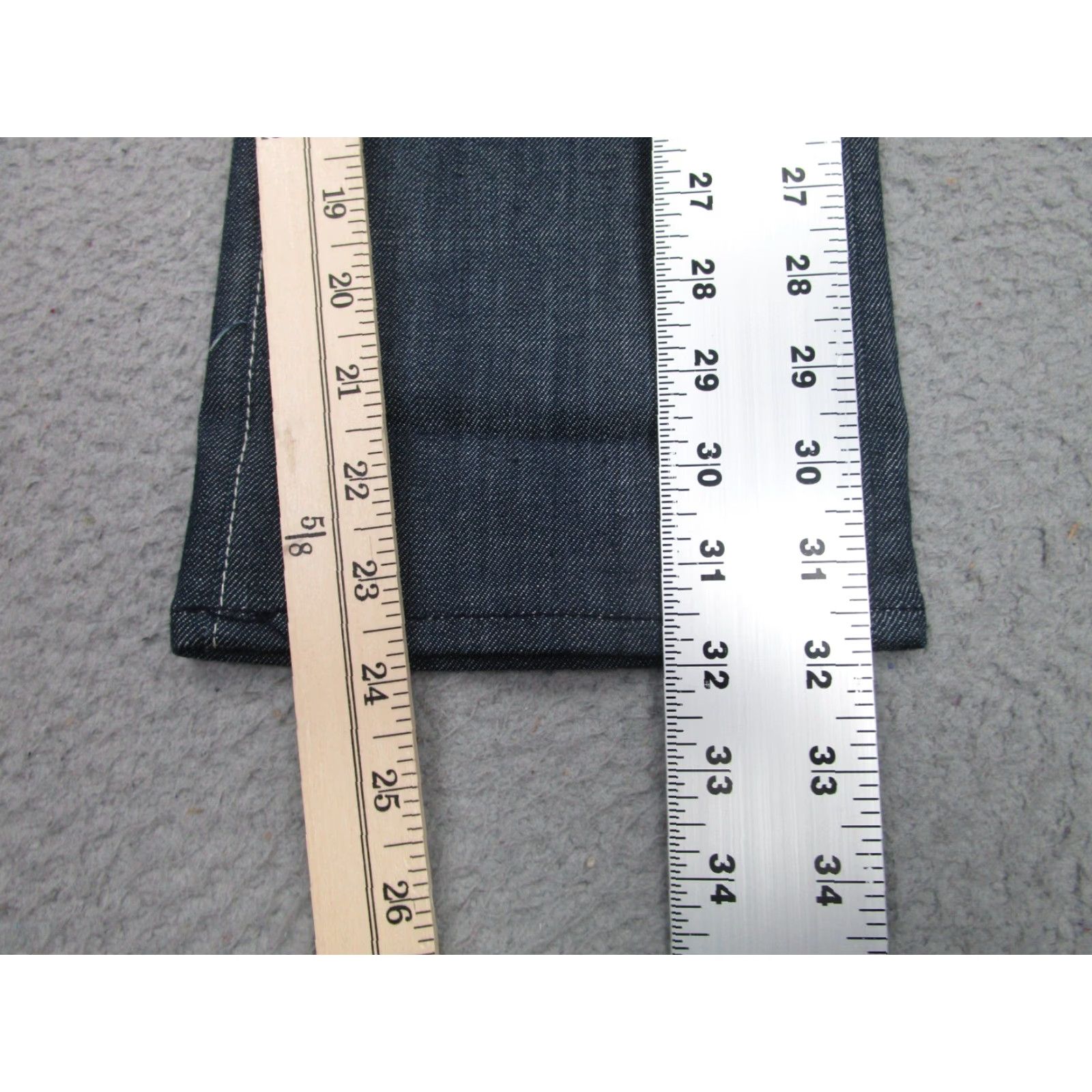 7 For All Mankind VINTAGE 7 For All Mankind Women's Jeans Capri Regular Fit Blue Raw Denim 24 Inches Size Size 42" / US 20 - 3 Thumbnail