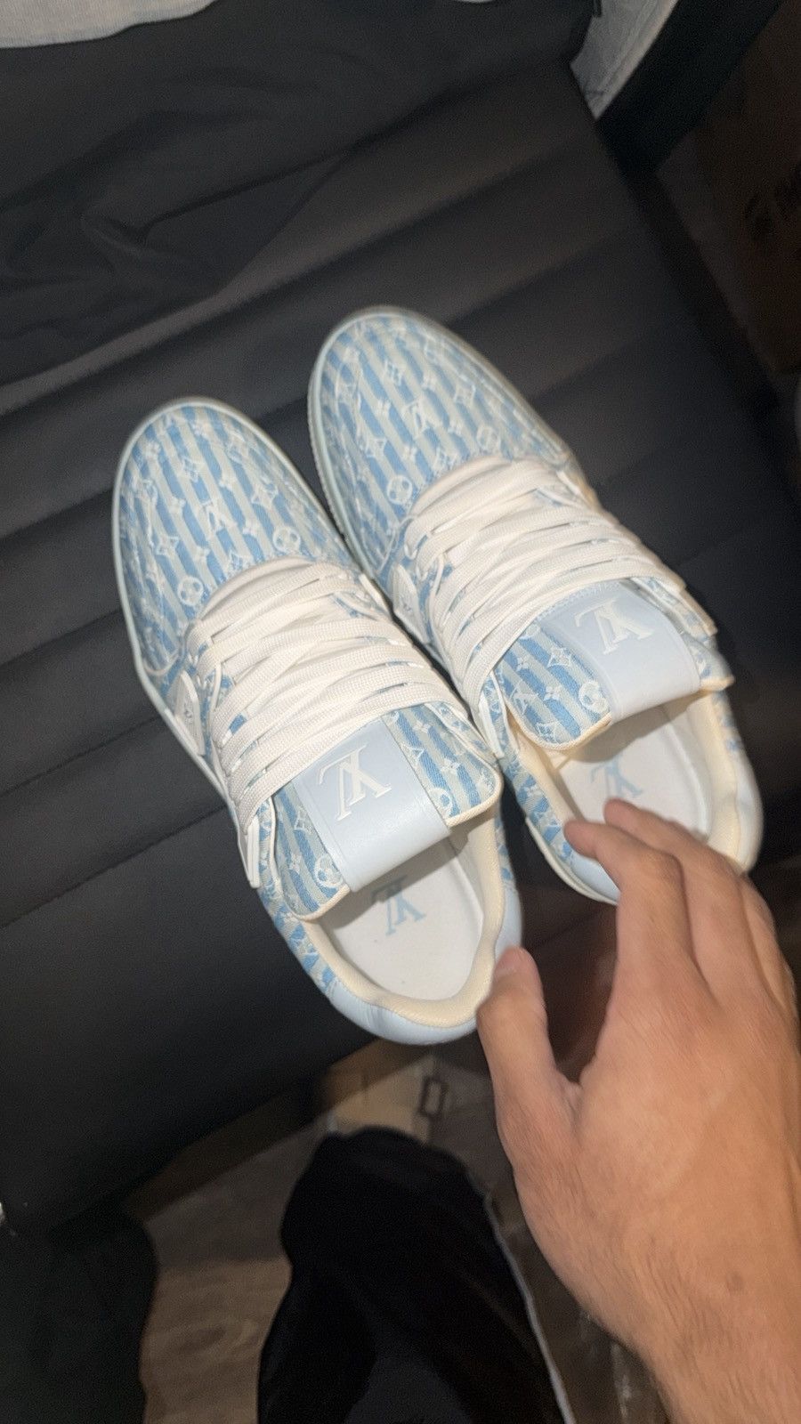 Louis Vuitton Louis Vuitton lowtop Sneakers Size US 7 / EU 40 - 1 Thumbnail