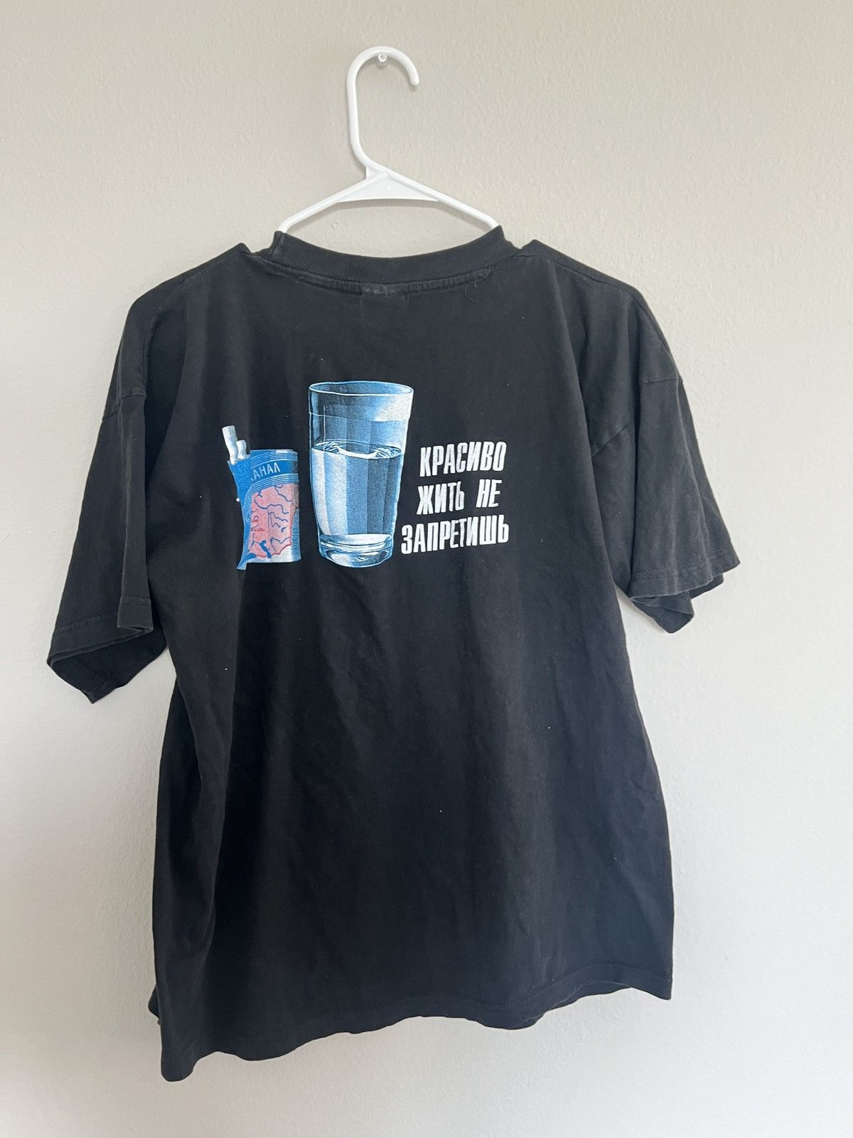 Vintage Vintage Russian cigarette t shirt Size US L / EU 52-54 / 3 - 3 Thumbnail