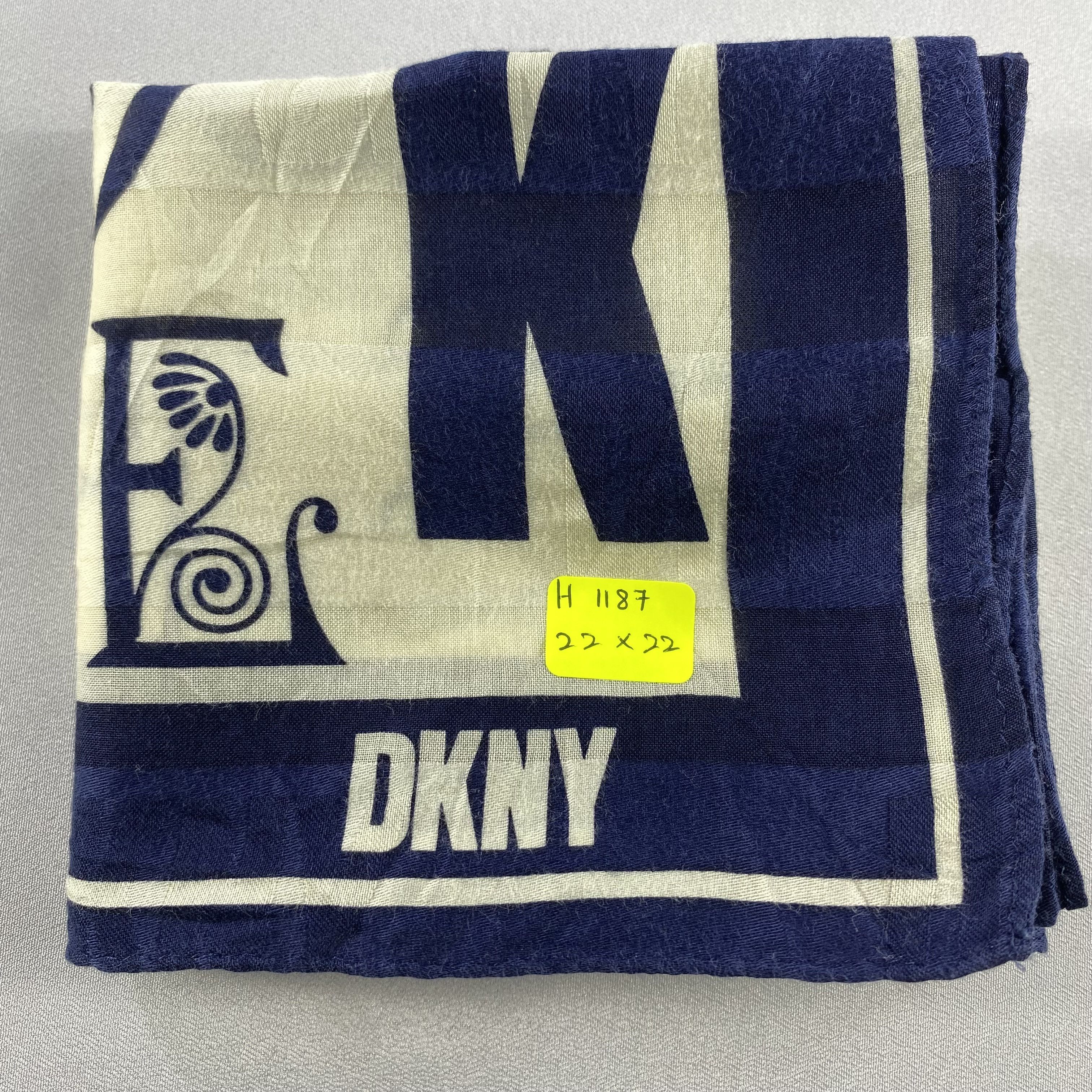 DKNY × Vintage DKNY Bandana/ Handkerchief / Neckerchief Size ONE SIZE - 7 Thumbnail