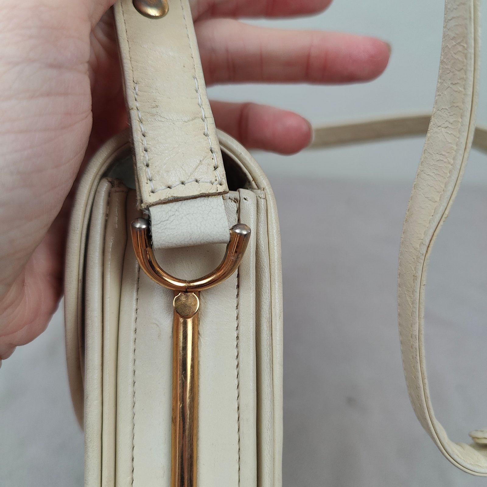 Gucci Vintage Gucci Leather Crossbody Bag Small Purse Off-White Size ONE SIZE - 5 Thumbnail