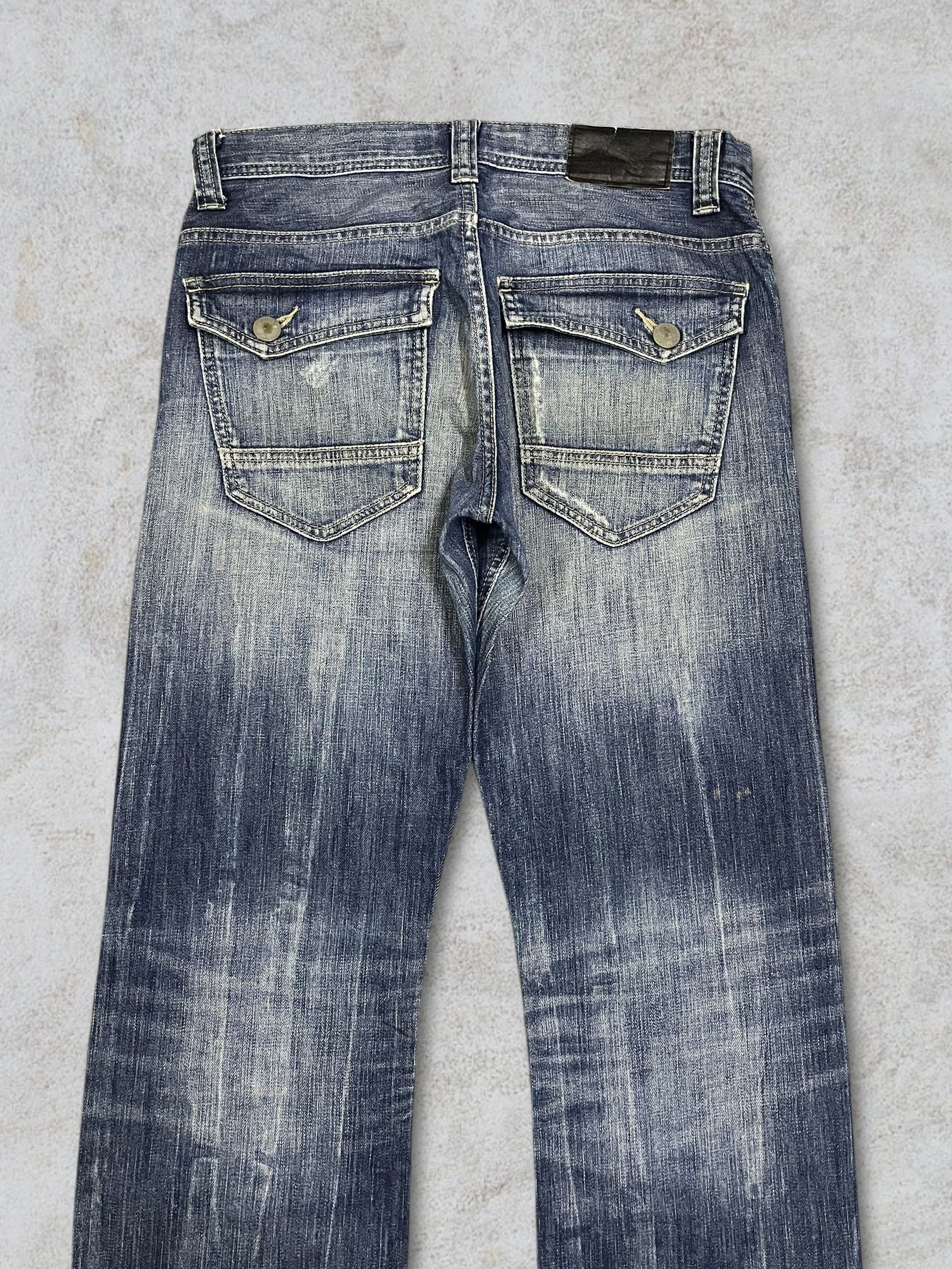 Undercover × Uniqlo Vintage Y2K Uniqlo Twisted Scratch Ripped Washed Men’s Jeans Size US 29 - 5 Thumbnail