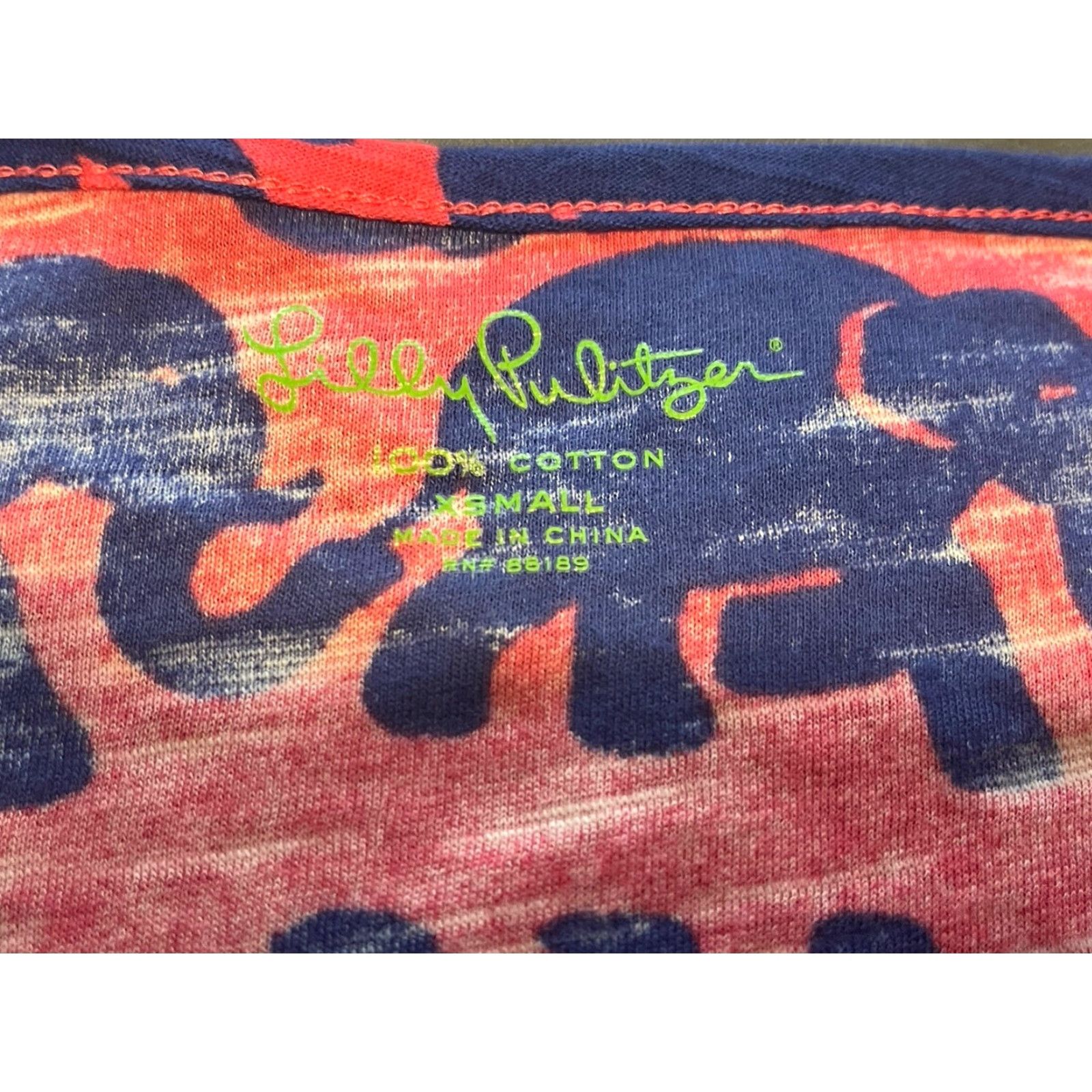 Lilly Pulitzer Lilly Pulitzer Porter Top Shirt Women XS Pink Geometric Print 100% Cotton Regular Knit Buttons Short Sleeve Beach Boho Summer 90s-esque? Size XS / US 0-2 / IT 36-38 - 2 Thumbnail