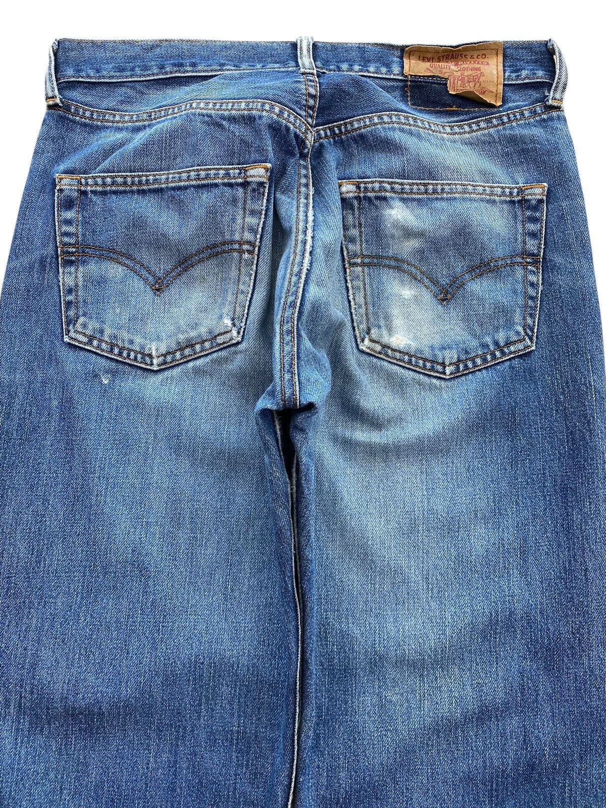 Levi's Levi’s Faded Blue Wash Whiskered Style Straight Leg Jeans Size US 32 / EU 48 - 4 Thumbnail