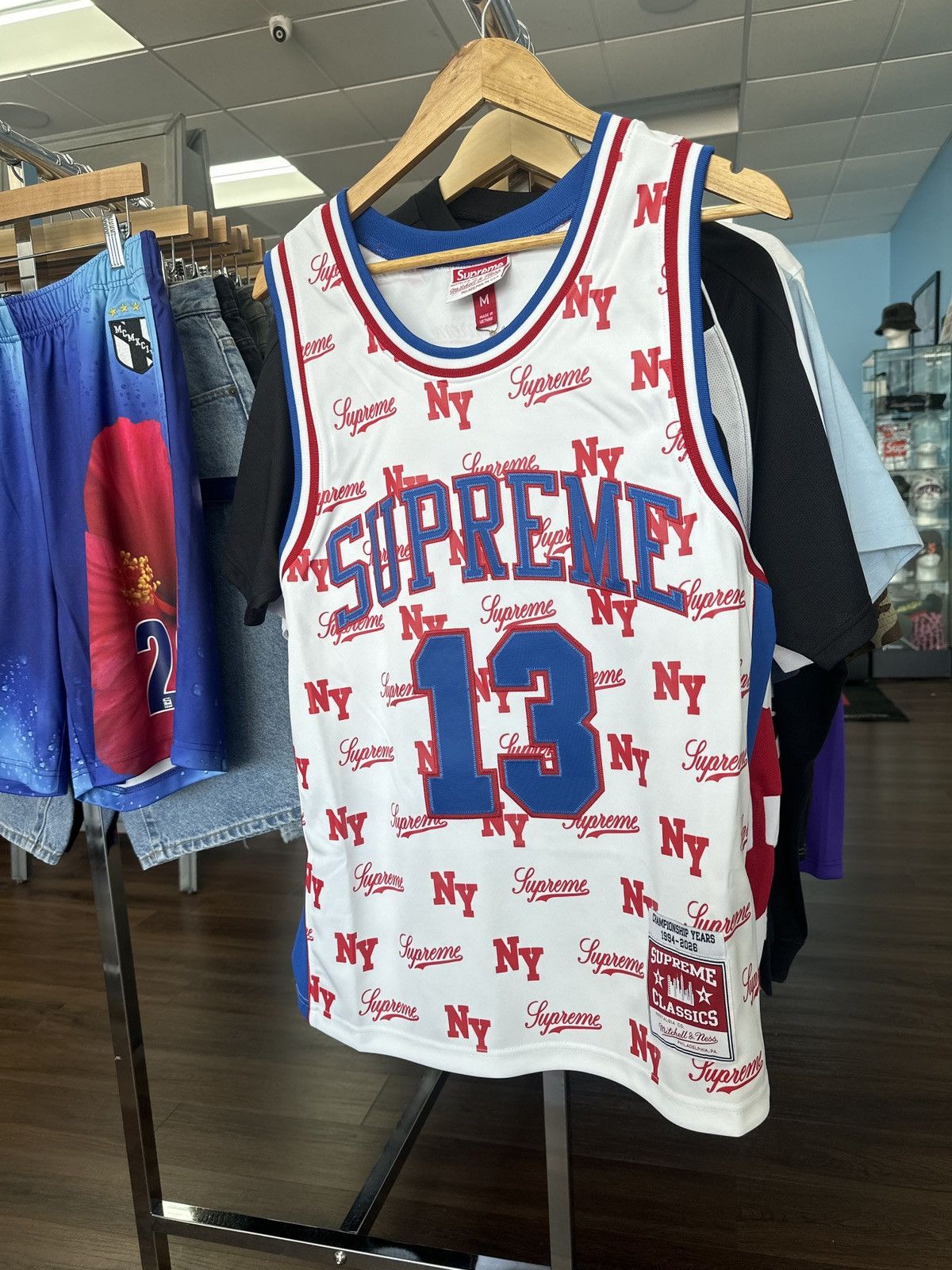 Supreme Supreme Mitchell & Ness Monogram Basketball Jersey White Size US M / EU 48-50 / 2 - 1 Thumbnail