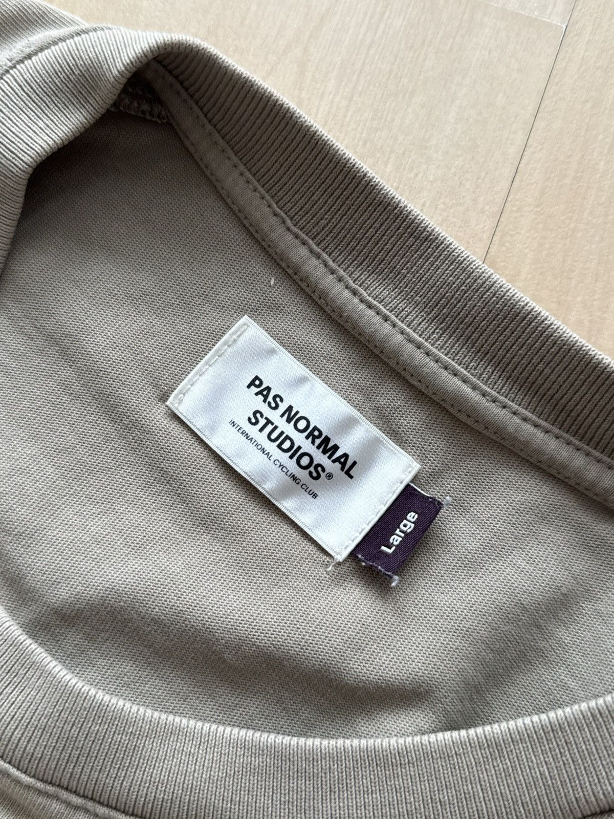 Pas Normal Studios Pas Normal Studios crew neck boxy sweatshirt Size US L / EU 52-54 / 3 - 3 Thumbnail
