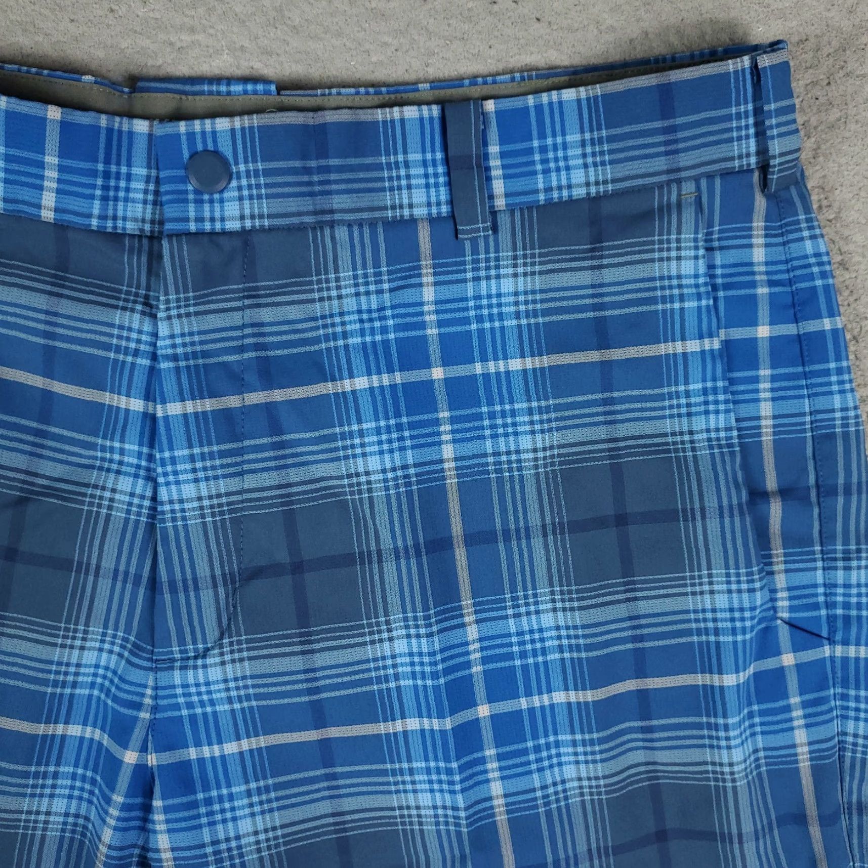 Nike Nike Shorts Mens 34 Blue Plaid Swoosh Dri Fit Casual Flat Front Chino Golf + Logo Pockets Size US 34 / EU 50 - 3 Thumbnail