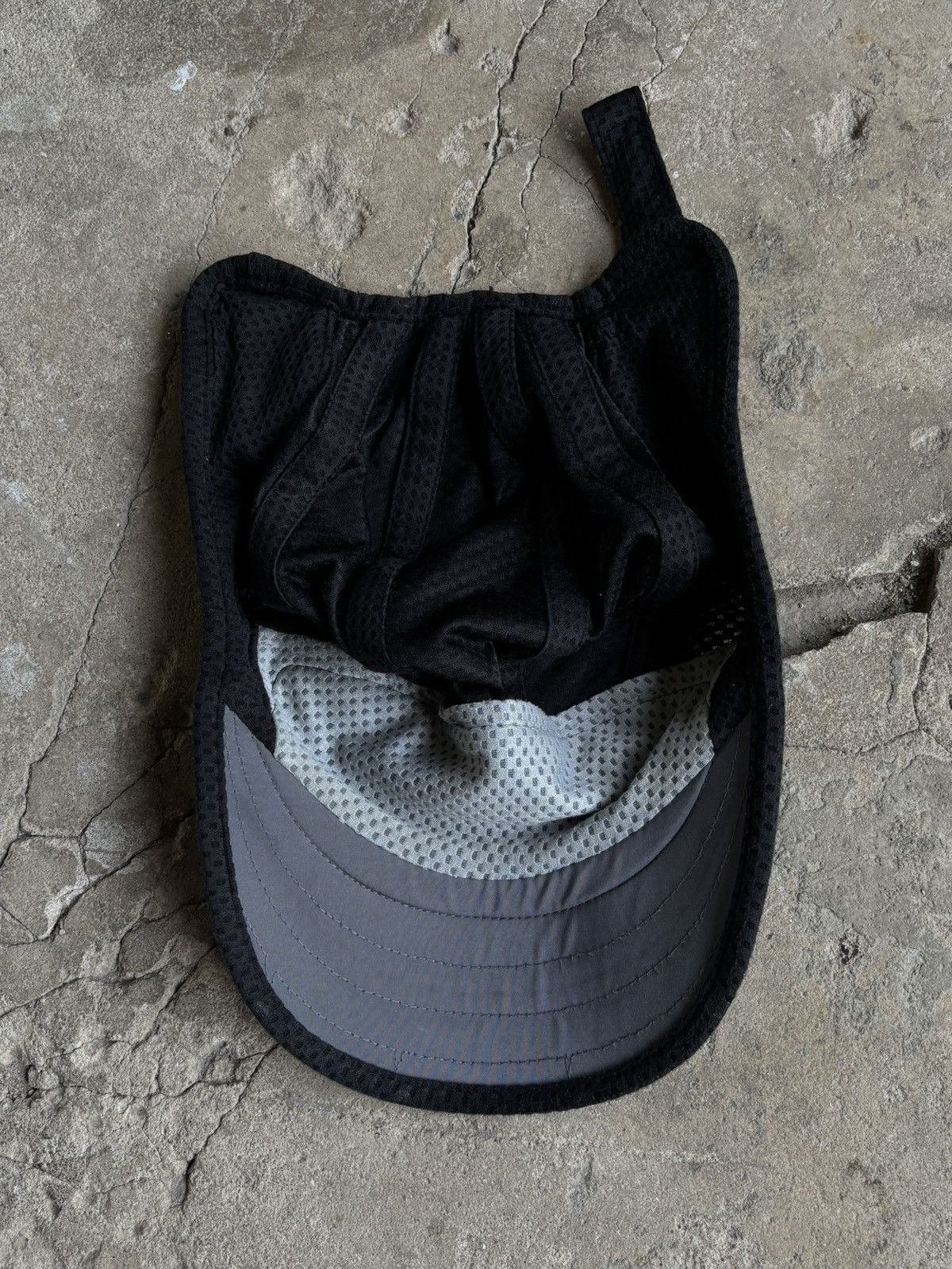 Nike Nike Tailwind 7 Panel Black Hat Size FreeSize Size ONE SIZE - 2 Thumbnail