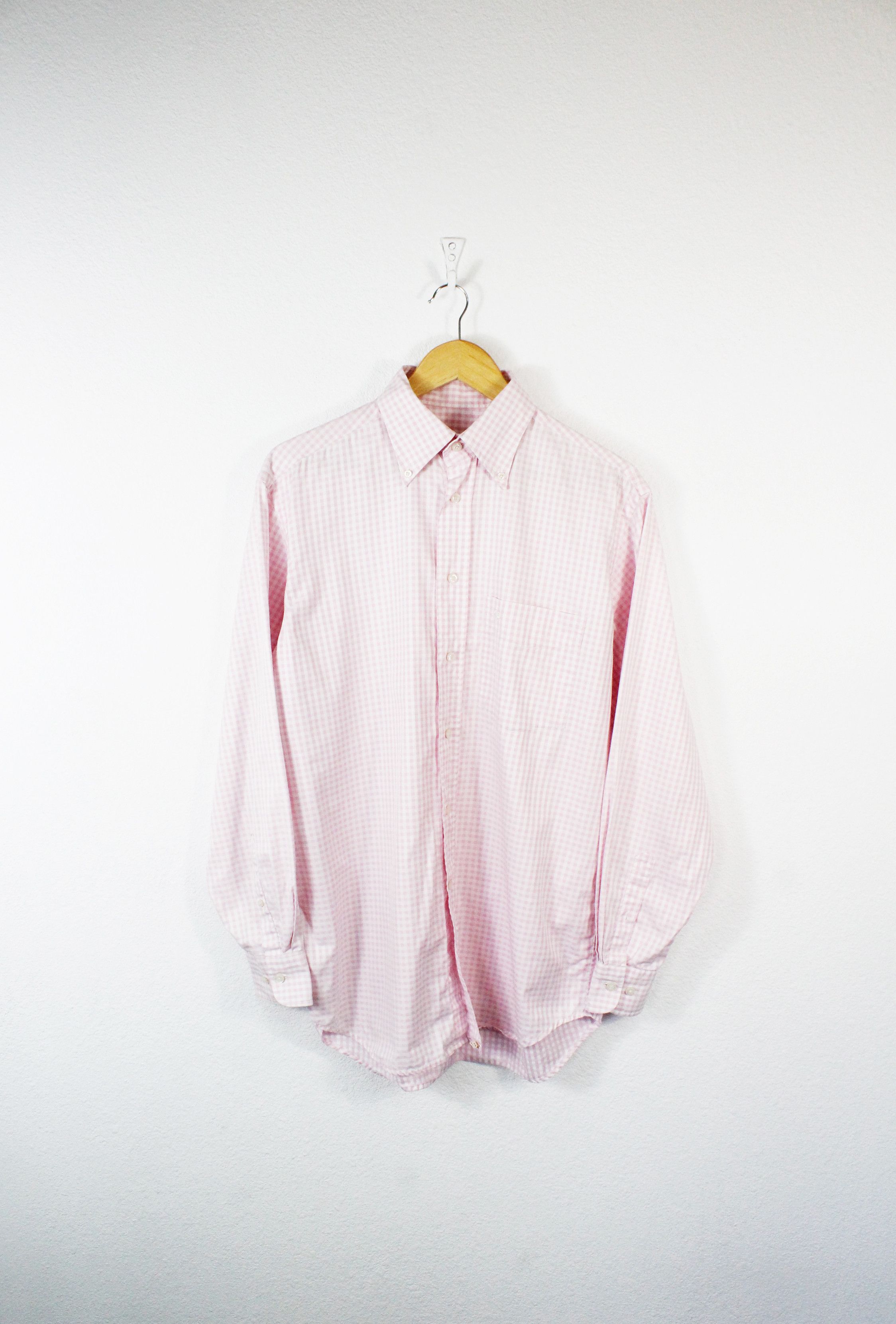 Burberry Vintage Burberry Knight Logo Pink Check Oxford Shirt Size US XL / EU 56 / 4 - 1 Thumbnail