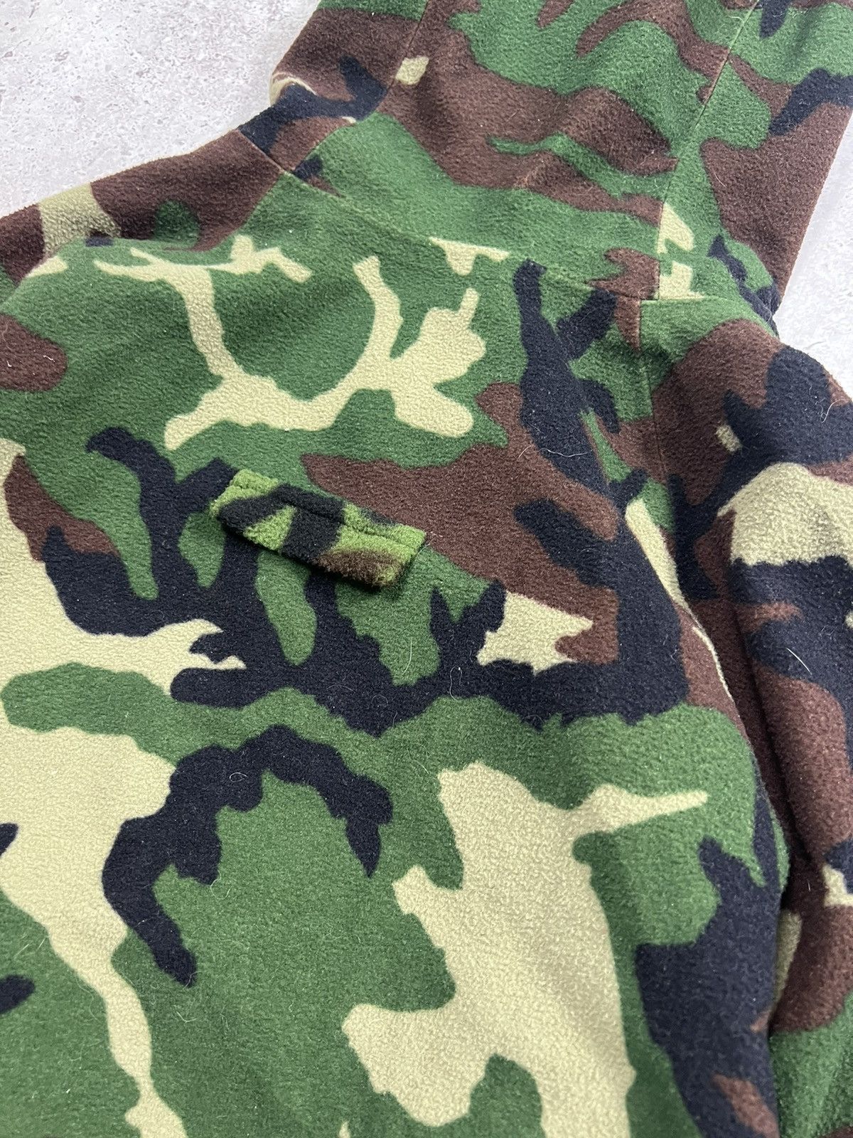L.L. Bean × Realtree Vintage LL Bean Woodland Camo Hunting Jacket GoreTex USA Size US L / EU 52-54 / 3 - 7 Thumbnail