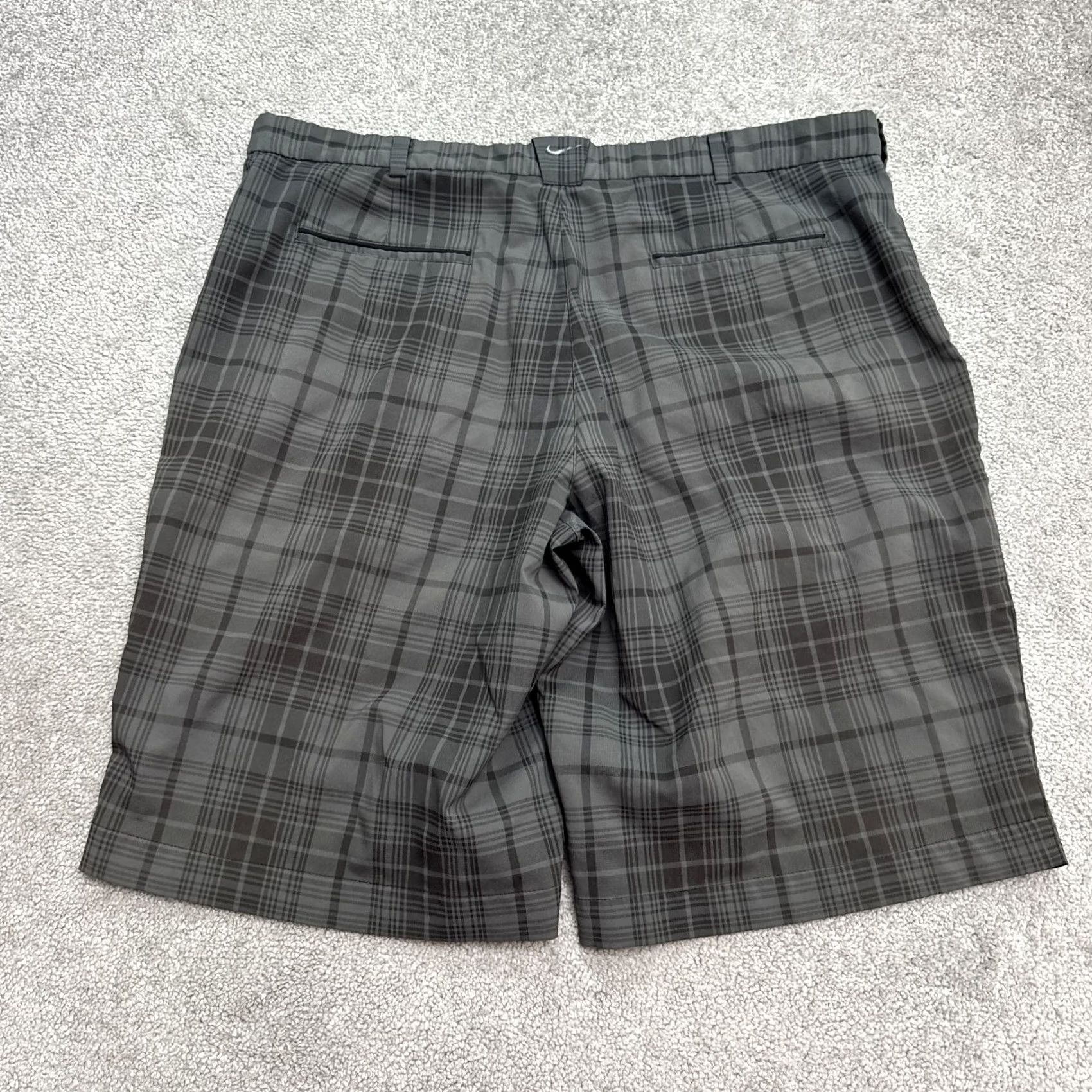 Nike Nike Golf Performance Dri-Fit Plaid Chino Shorts Mens 38 Gray Black Snap Button Wrap Pocket Regular Front Flat Front 12in Inseam Casual Sports Size US 38 / EU 54 - 2 Thumbnail