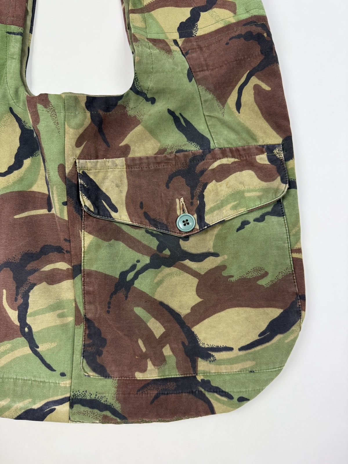 Vintage Reworked Vintage British Army DPM Jungle Camo Tsuno Bag Size ONE SIZE - 3 Thumbnail