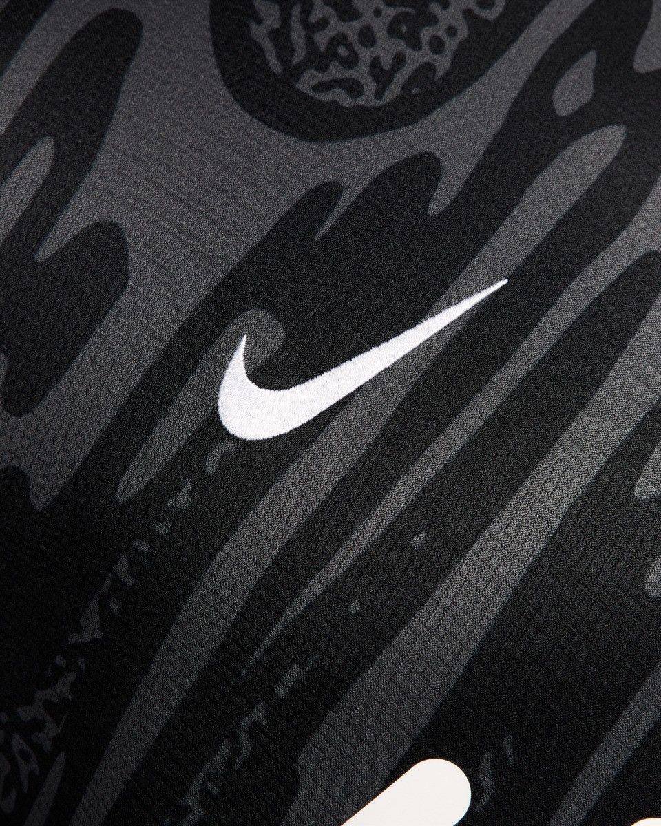 Nike LFC Nike Mens 24/25 Black Goalkeeper Stadium Jersey Size US M / EU 48-50 / 2 - 3 Thumbnail