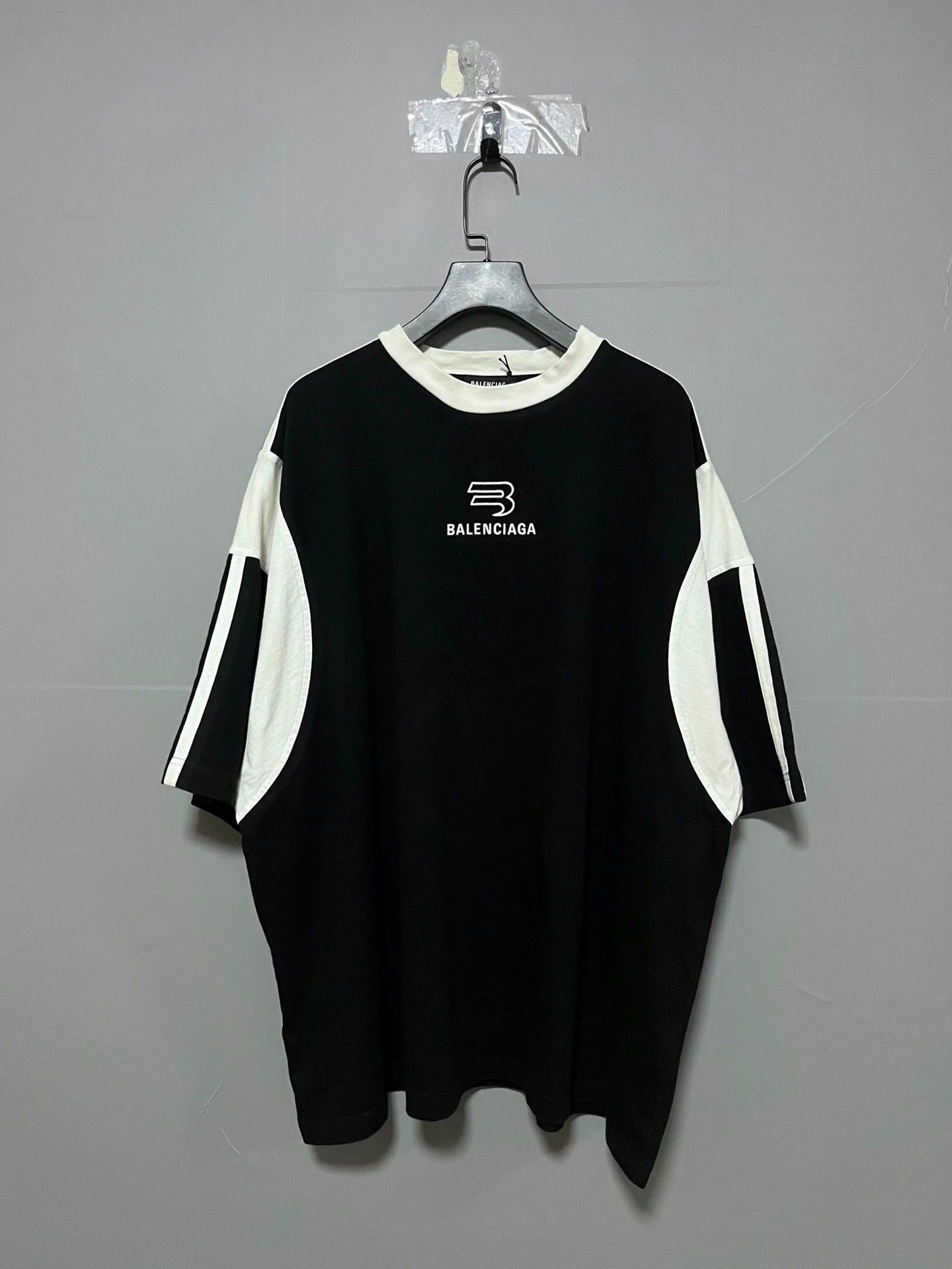 Balenciaga Black and White Splicing Double Hook Short Sleeve